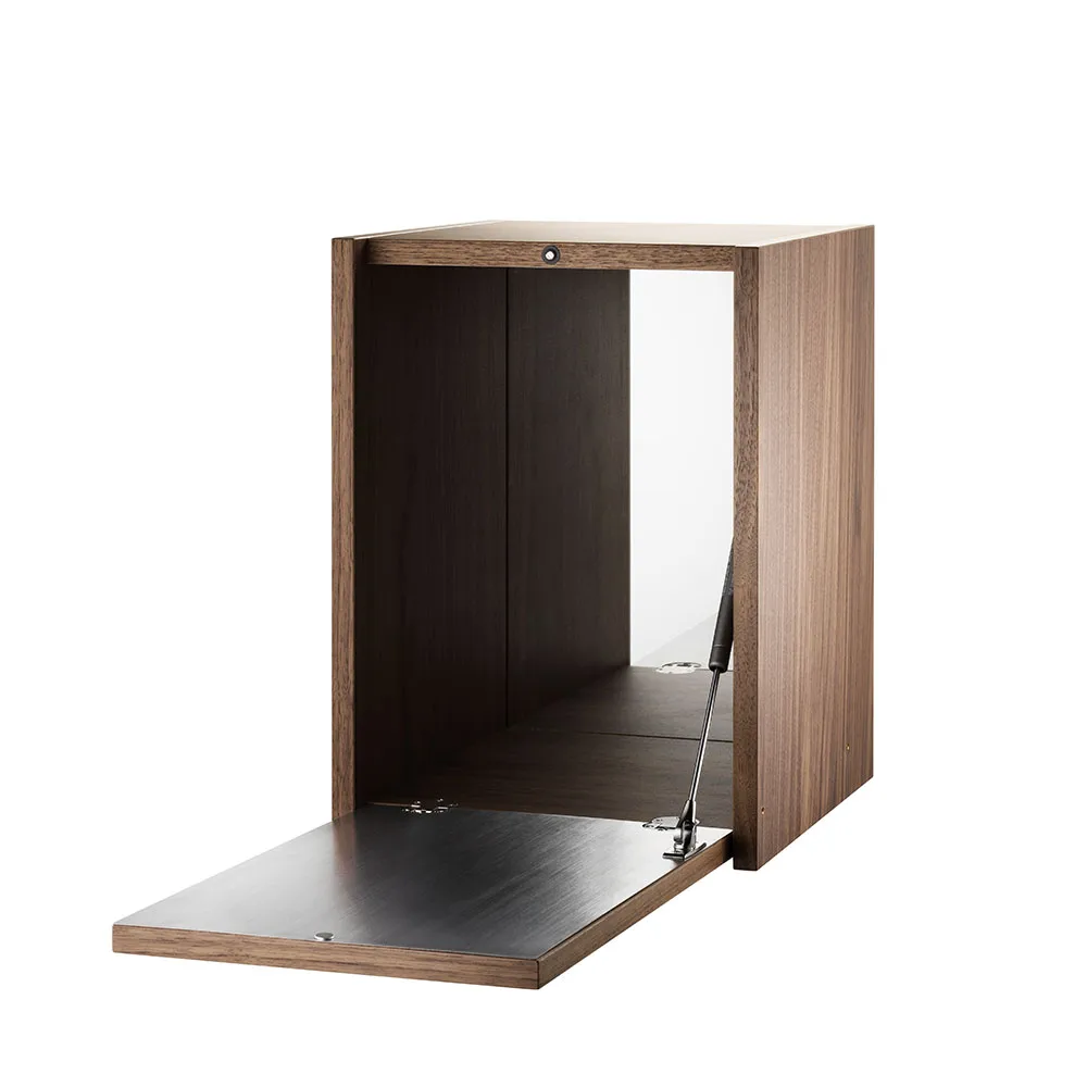 Armoire à schnaps String, noyer, porte intérieure en acier inoxydable, dos en verre miroir String