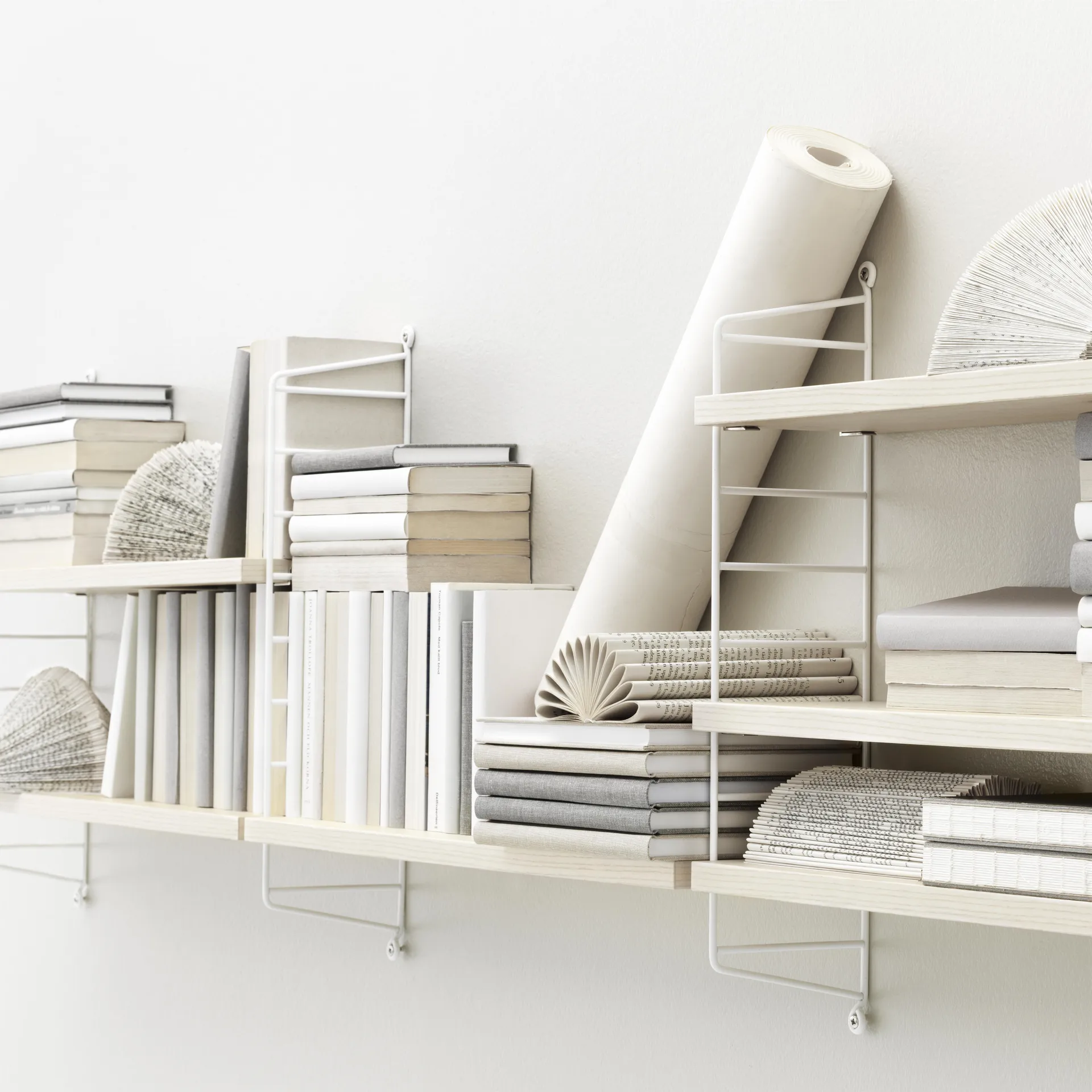 Étagère String Pocket frêne-blanc, bois-blanc String