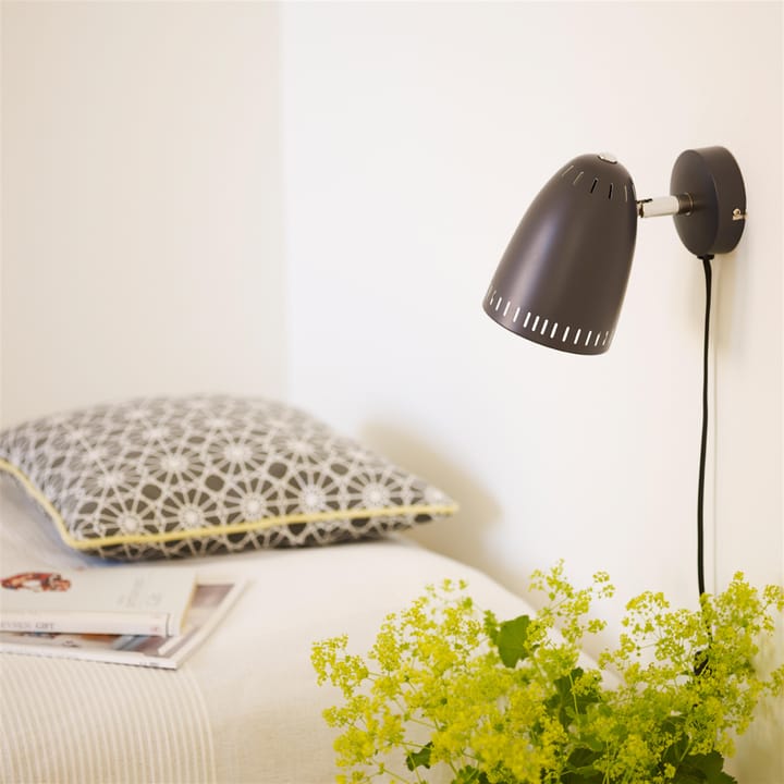 Applique murale Dynamo bras court, mate almost black (noir) Superliving