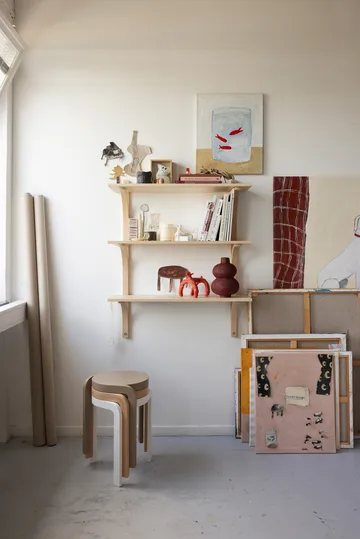 Étagère Levi - Frêne blanc-acier inoxydable, 2 étagères, 90 cm - Swedese