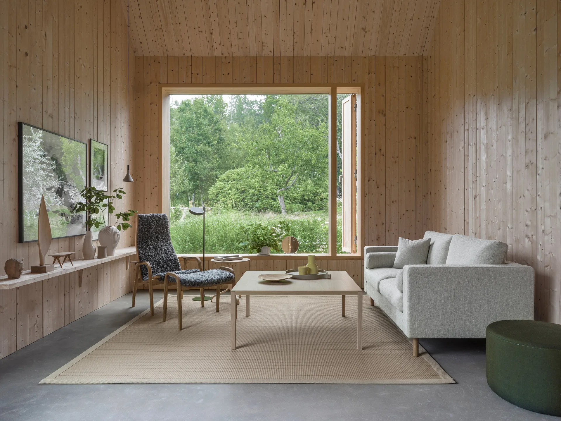 Fauteuil et repose-pieds Lamino chêne huilé/peau de mouton, Moonlight (beige) Swedese