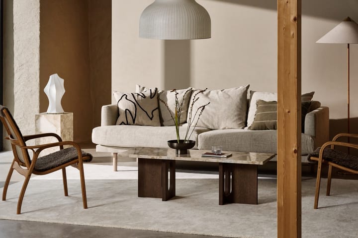 Fauteuil Laminett chêne huilé/peau de mouton, Sahara (marron nougat) Swedese