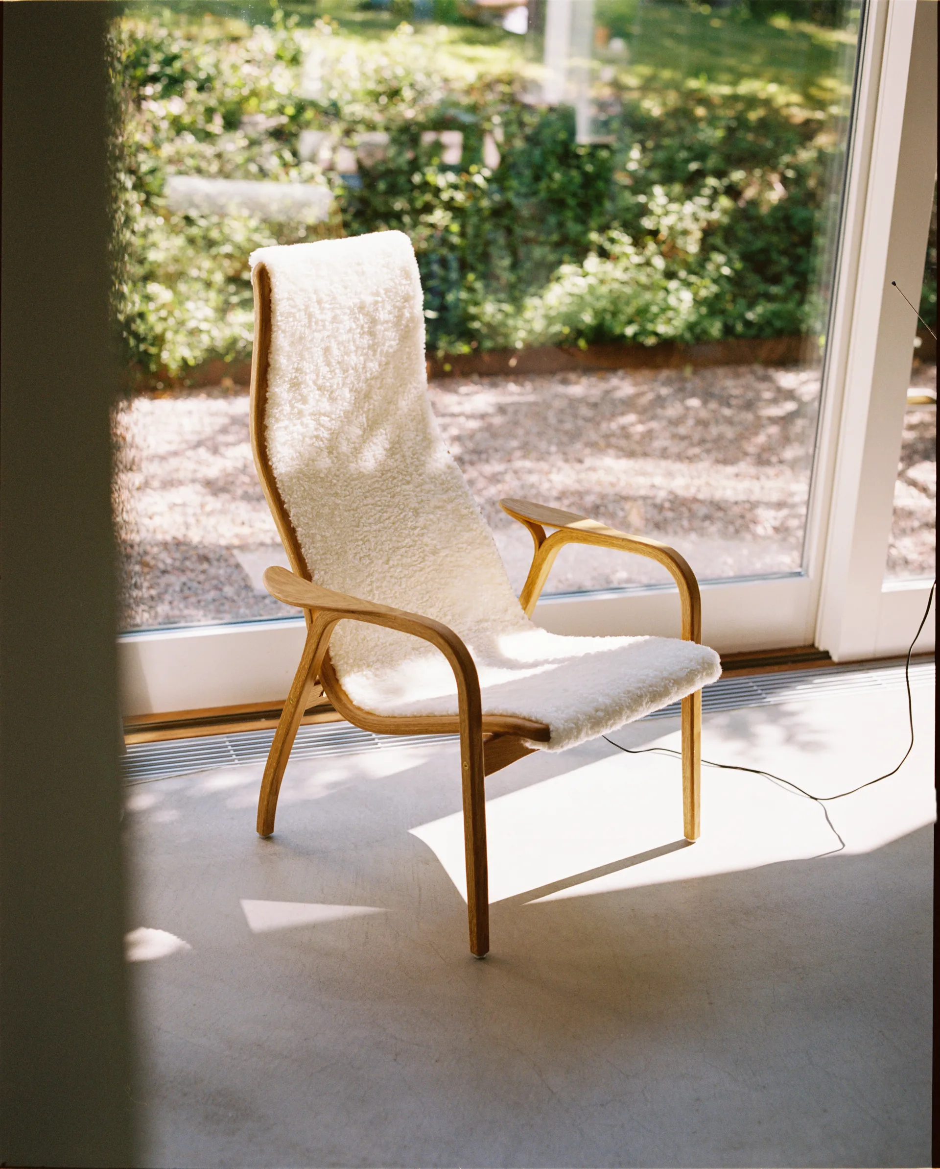 Fauteuil Lamino chêne huilé/peau de mouton, Offwhite (blanc) Swedese