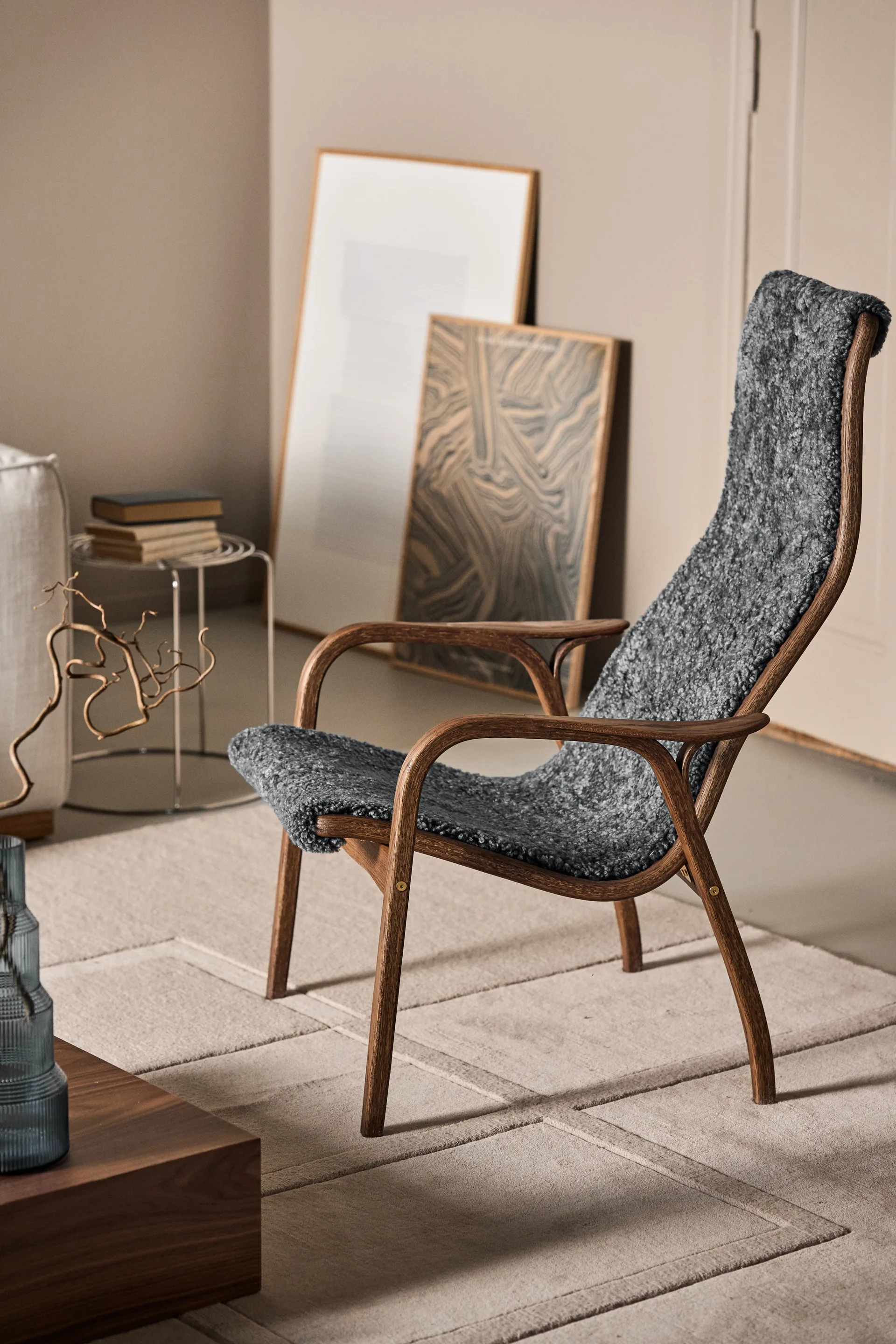 Fauteuil Lamino chêne/peau de mouton Special Edition, Rubio Monocoat Chocolate-Charcoal Swedese