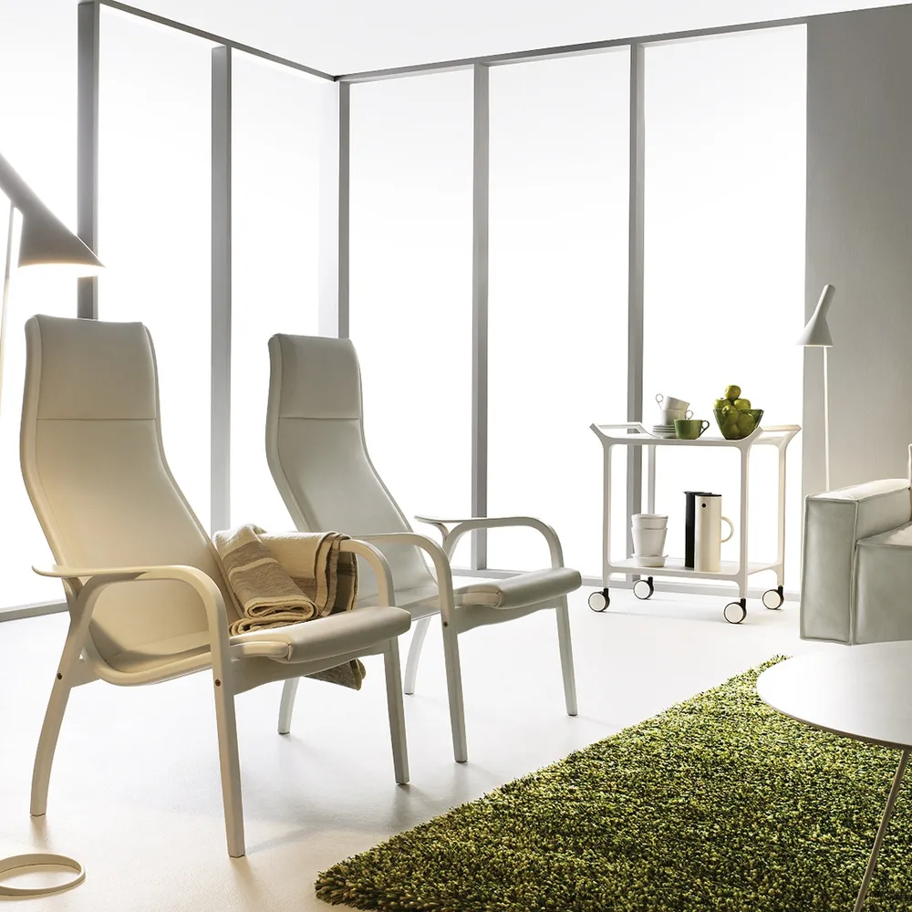 Fauteuil Lamino, Noir-cuir de selle-chêne huilé Swedese