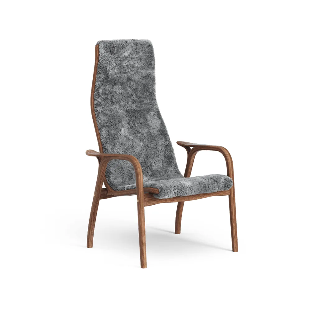 Fauteuil Lamino, peau de mouton scandinavian grey, noyer laqué Swedese