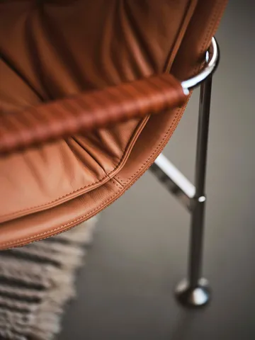 Fauteuil Serpentine - Cuir Elmo Soft brun clair-chrome-Tärnsjö Cognac - Swedese