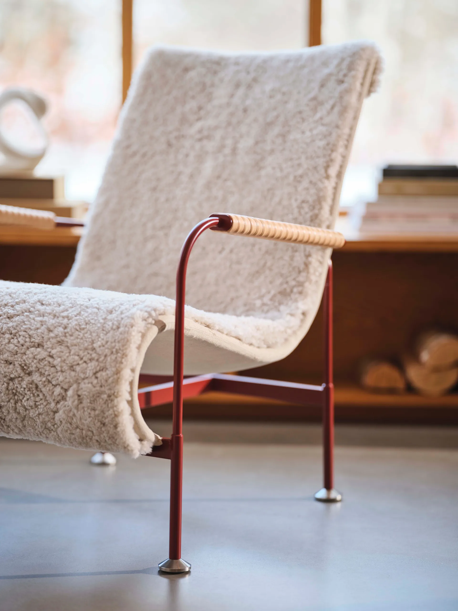 Fauteuil Serpentine, Peau de mouton Moonlight-chrome Swedese