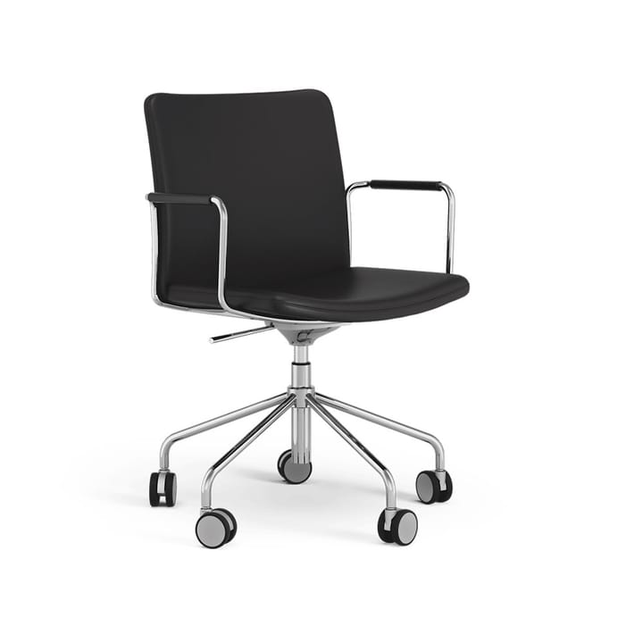 La chaise de bureau Stella peut être montée/abaissée par basculement - cuir elmosoft 99999 noir, structure chromée, inclinaison au dos - Swedese