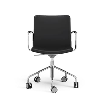 La chaise de bureau Stella peut être montée/abaissée par basculement - cuir elmosoft 99999 noir, structure chromée, accoudoirs recouverts de cuir, inclinaison au dos - Swedese