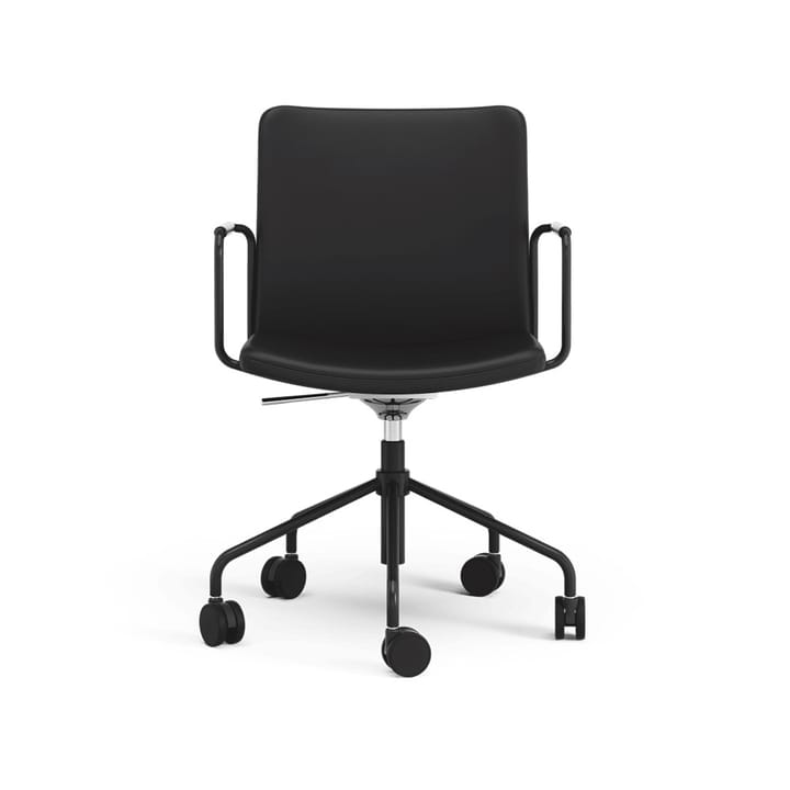 La chaise de bureau Stella peut être montée/abaissée par basculement, cuir elmosoft 99999 noir, structure noire, inclinaison au dos Swedese