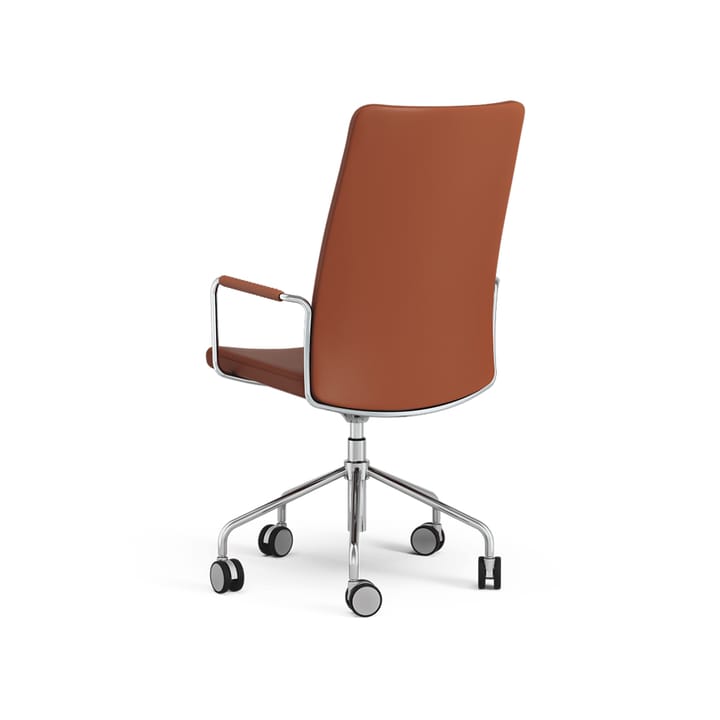 La chaise haute de bureau Stella peut être montée/abaissée sans être inclinée, cuir elmosoft 33001 marron, chrome, hauteur d'assise réglable  Swedese