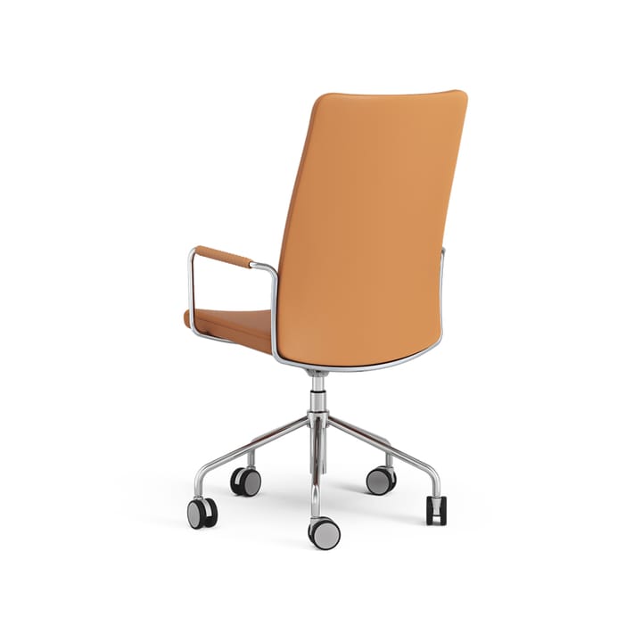 La chaise haute de bureau Stella peut être montée/abaissée sans être inclinée, cuir elmosoft 54035 cognac, chrome, hauteur d'assise réglable  Swedese