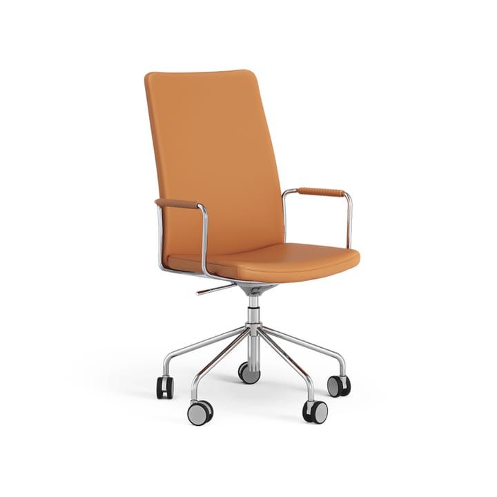 La chaise haute de bureau Stella peut être montée/abaissée sans être inclinée - cuir elmosoft 54035 cognac, chrome, hauteur d'assise réglable  - Swedese