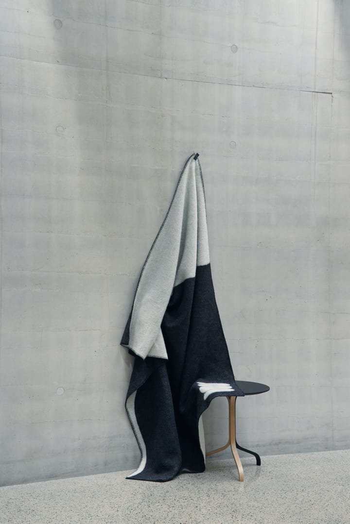 Plaid Duality 130x180 cm, Noir-gris clair Swedese
