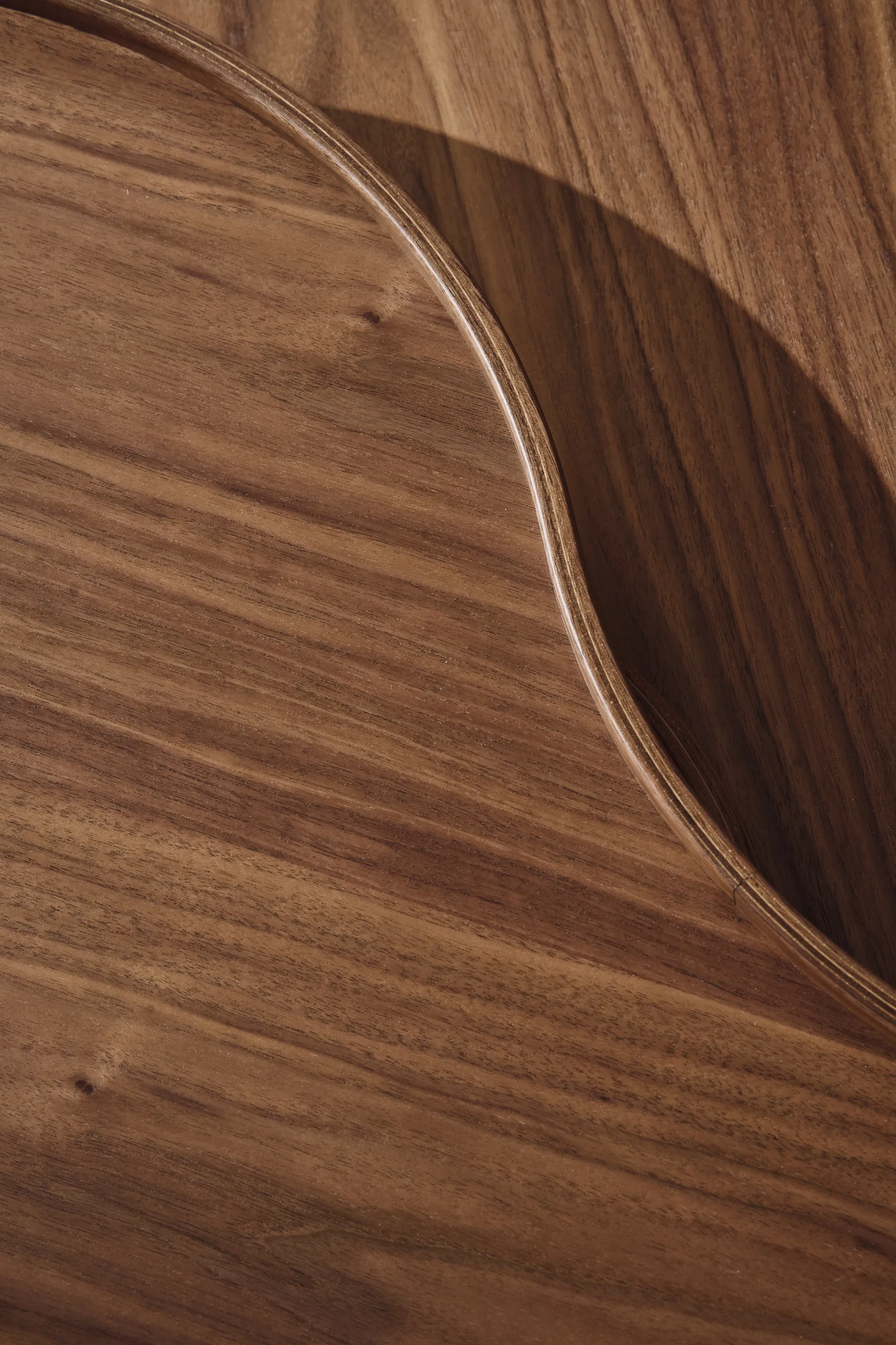 Table Flower Mono édition spéciale 107x114 cm, H39 cm noyer laqué acier chromé Swedese