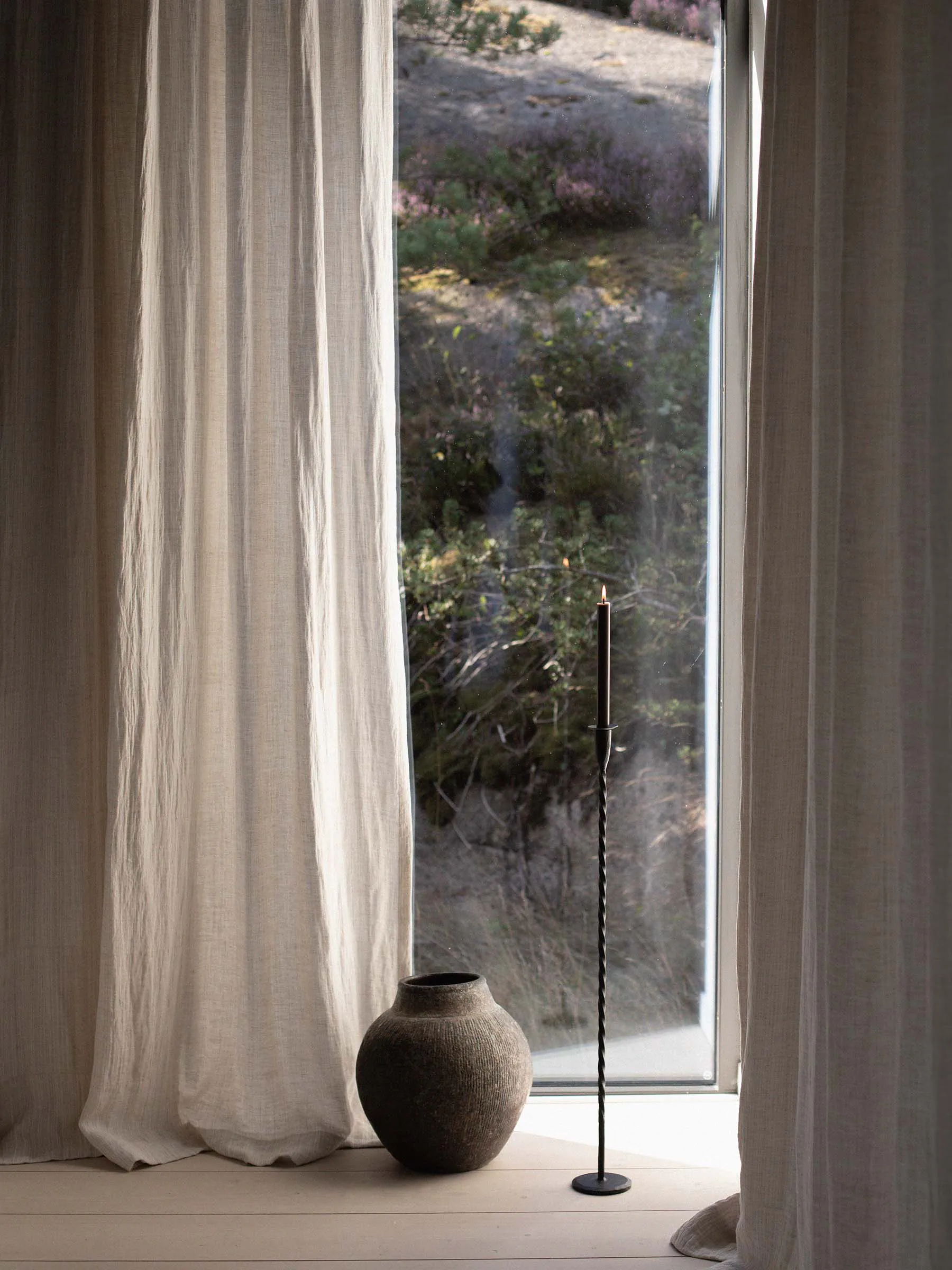 Chandelier sur pied Twist 80 cm, Noir Tell Me More