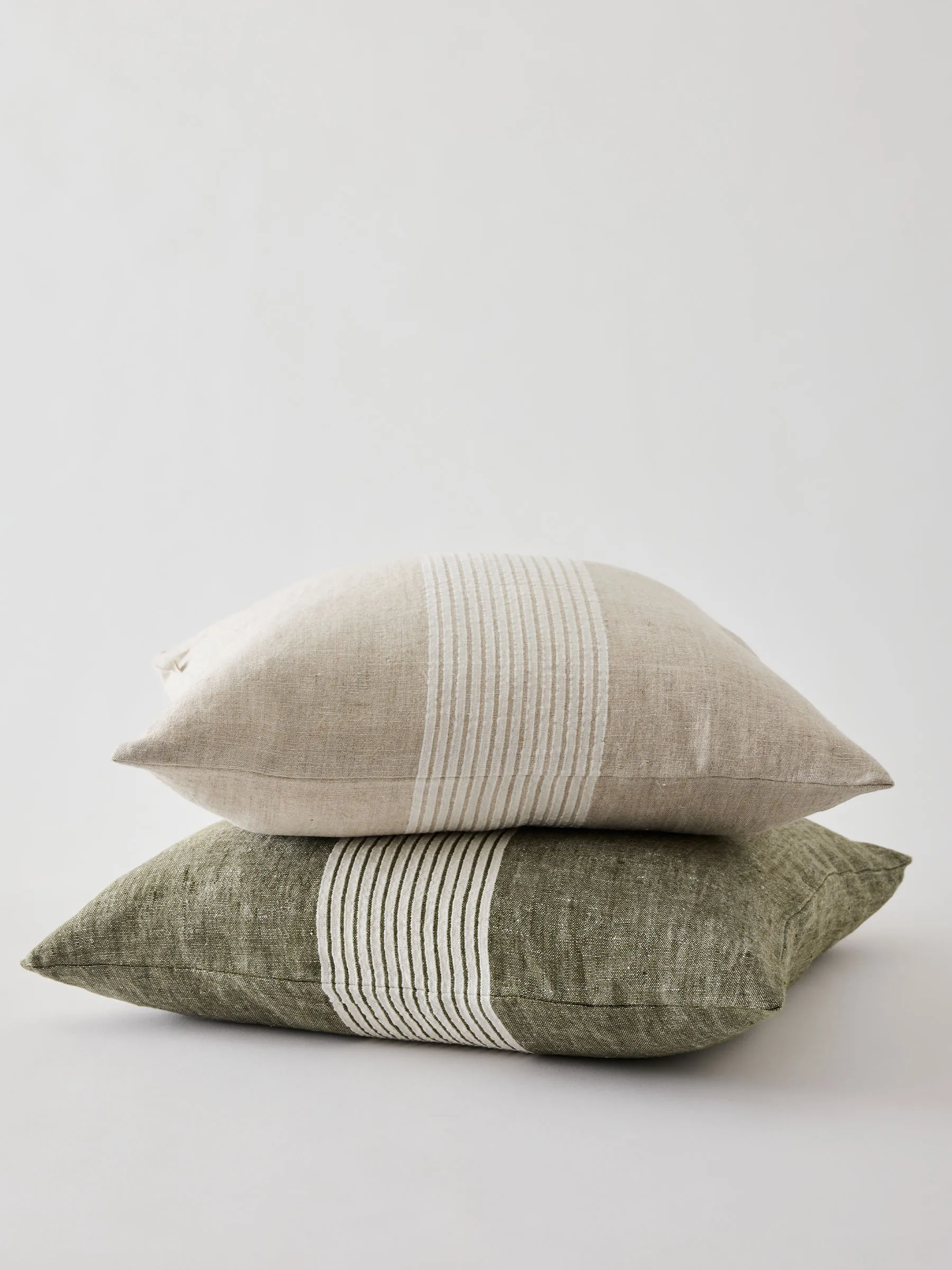 Housse de coussin Colette, Green stripe, 50x50 cm Tell Me More
