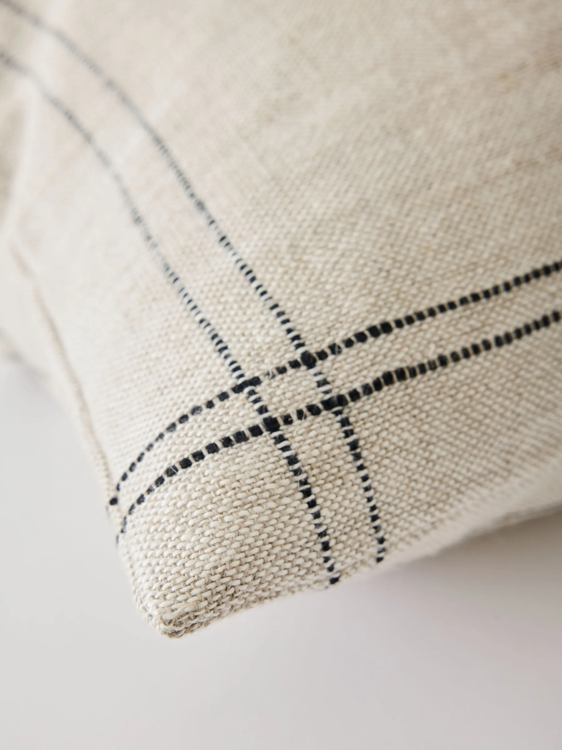 Housse de coussin Elton 50x50 cm, Beige Tell Me More