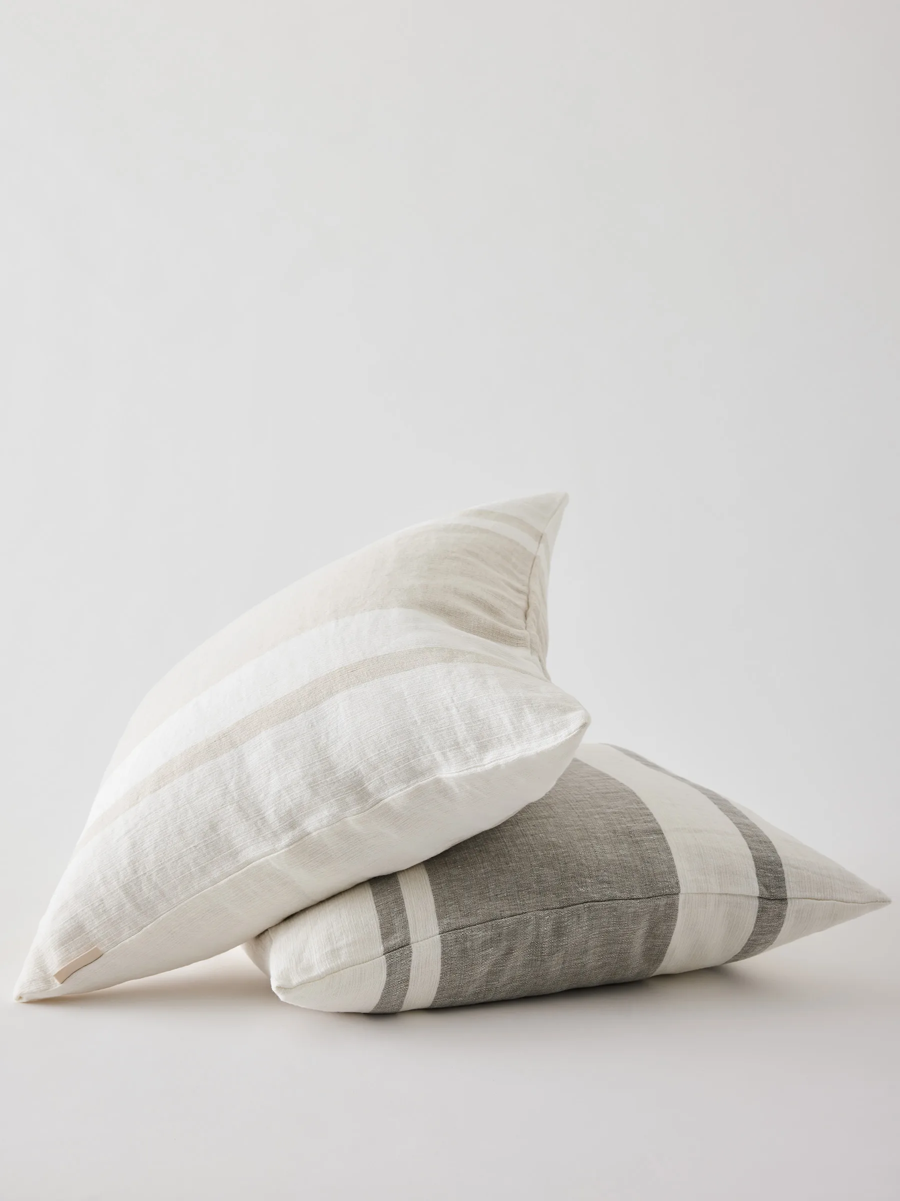 Housse de coussin Jules, Green stripe, 50x50 cm Tell Me More