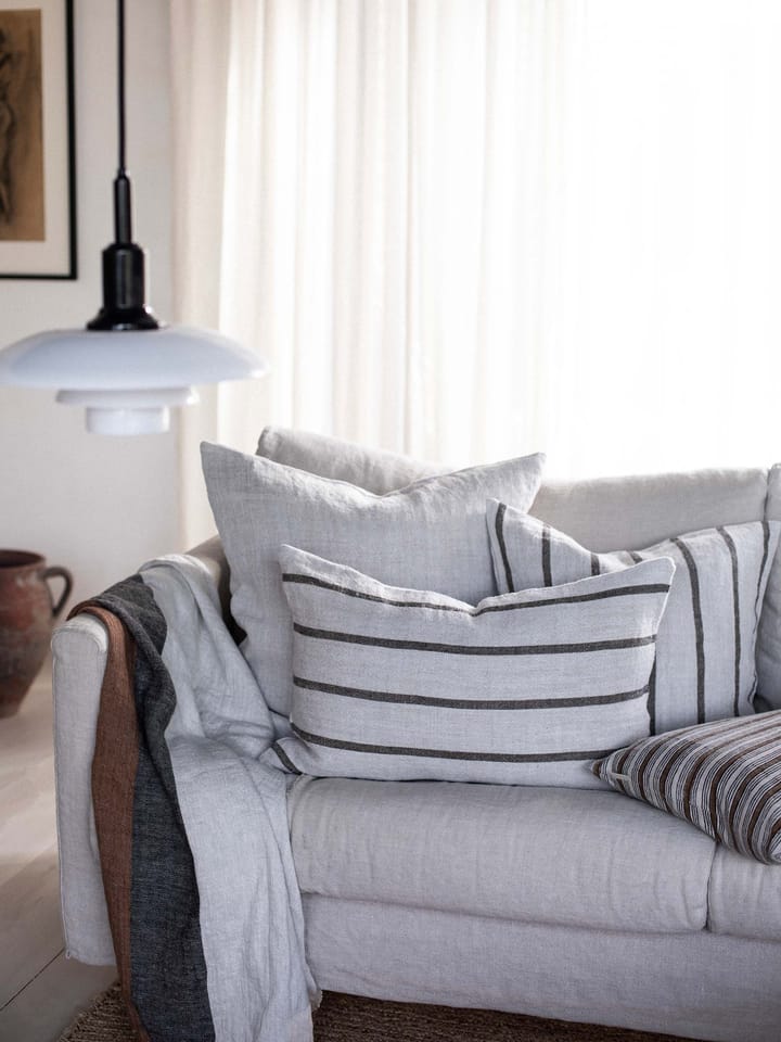 Housse de coussin Melvin 40x60 cm, Taupe à rayures Tell Me More
