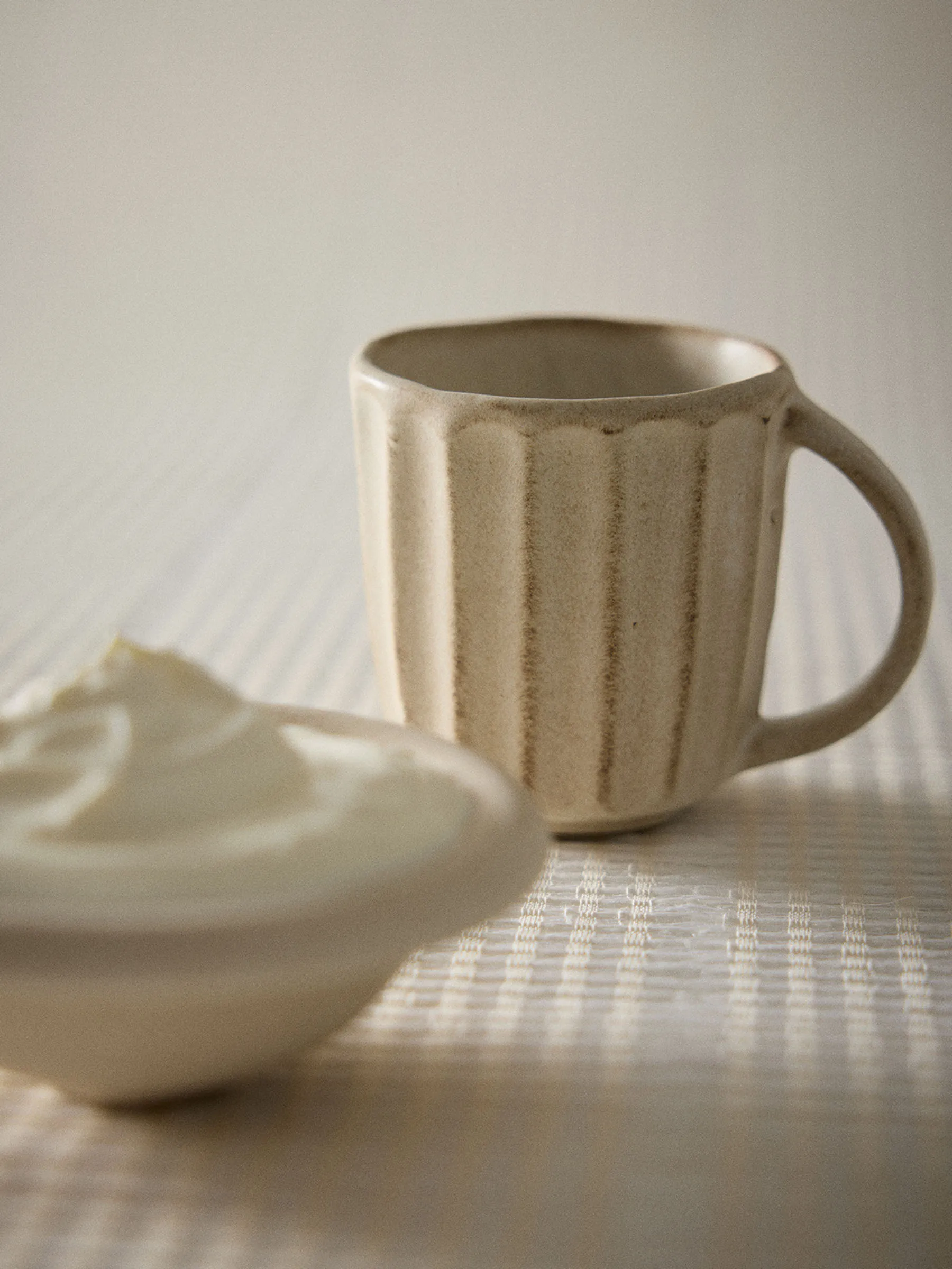 Mug Elba, Sand beige, 35 cl Tell Me More