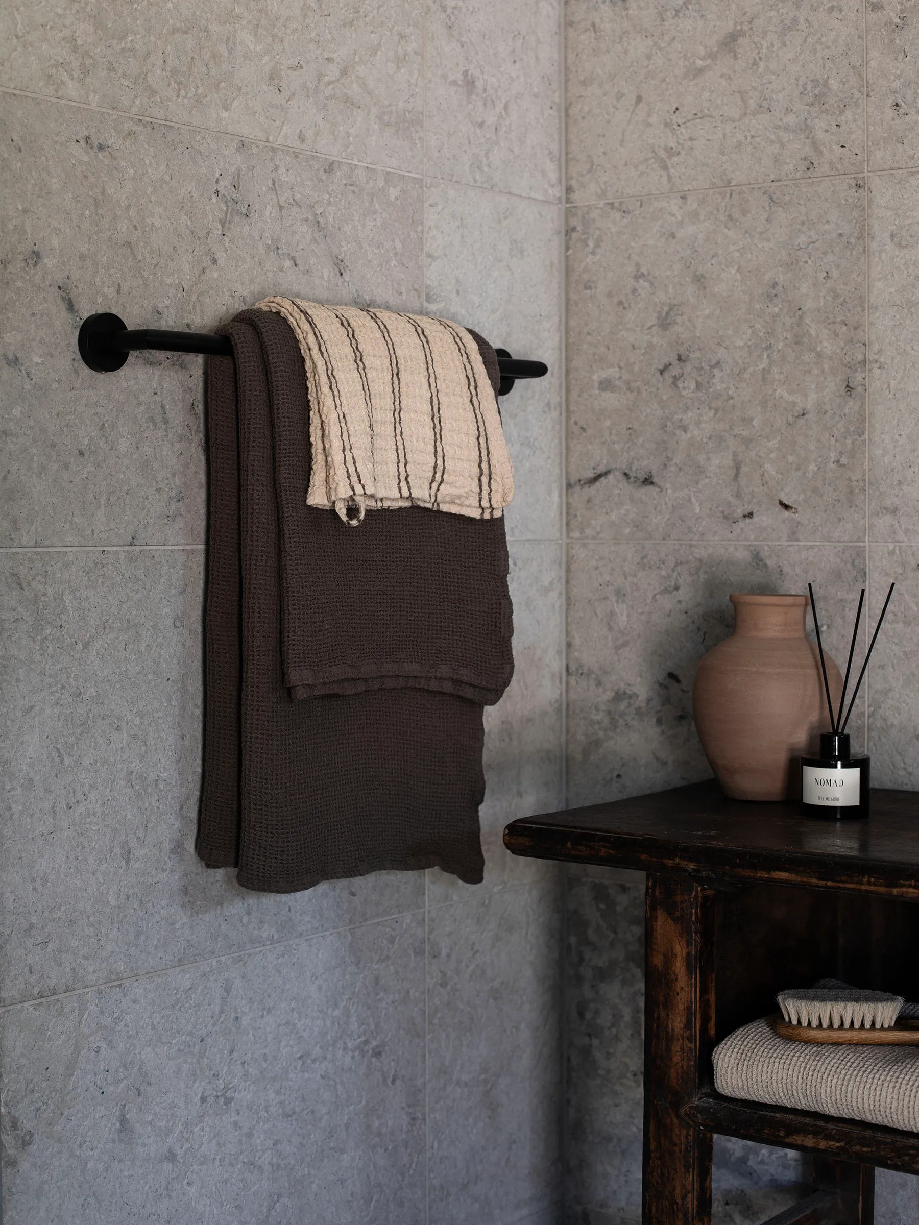 Serviette de bain Nella 100x150 cm, Taupe Tell Me More