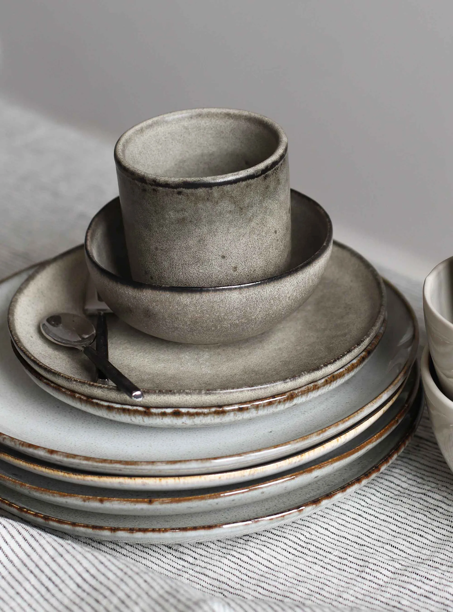 Tasse Bon small, Grès Tell Me More