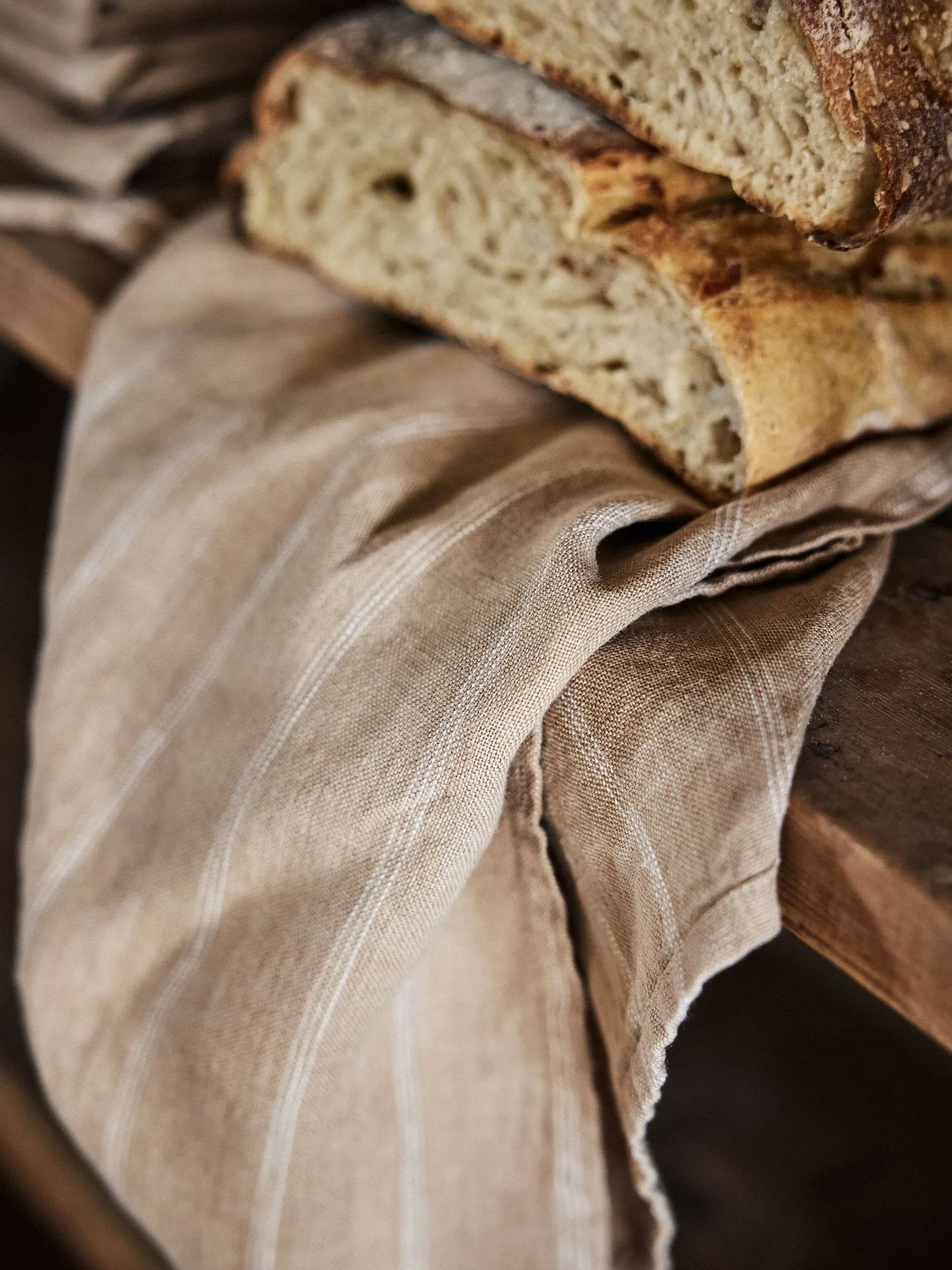Torchon Dalia, Warm yellow, 50x70 cm Tell Me More