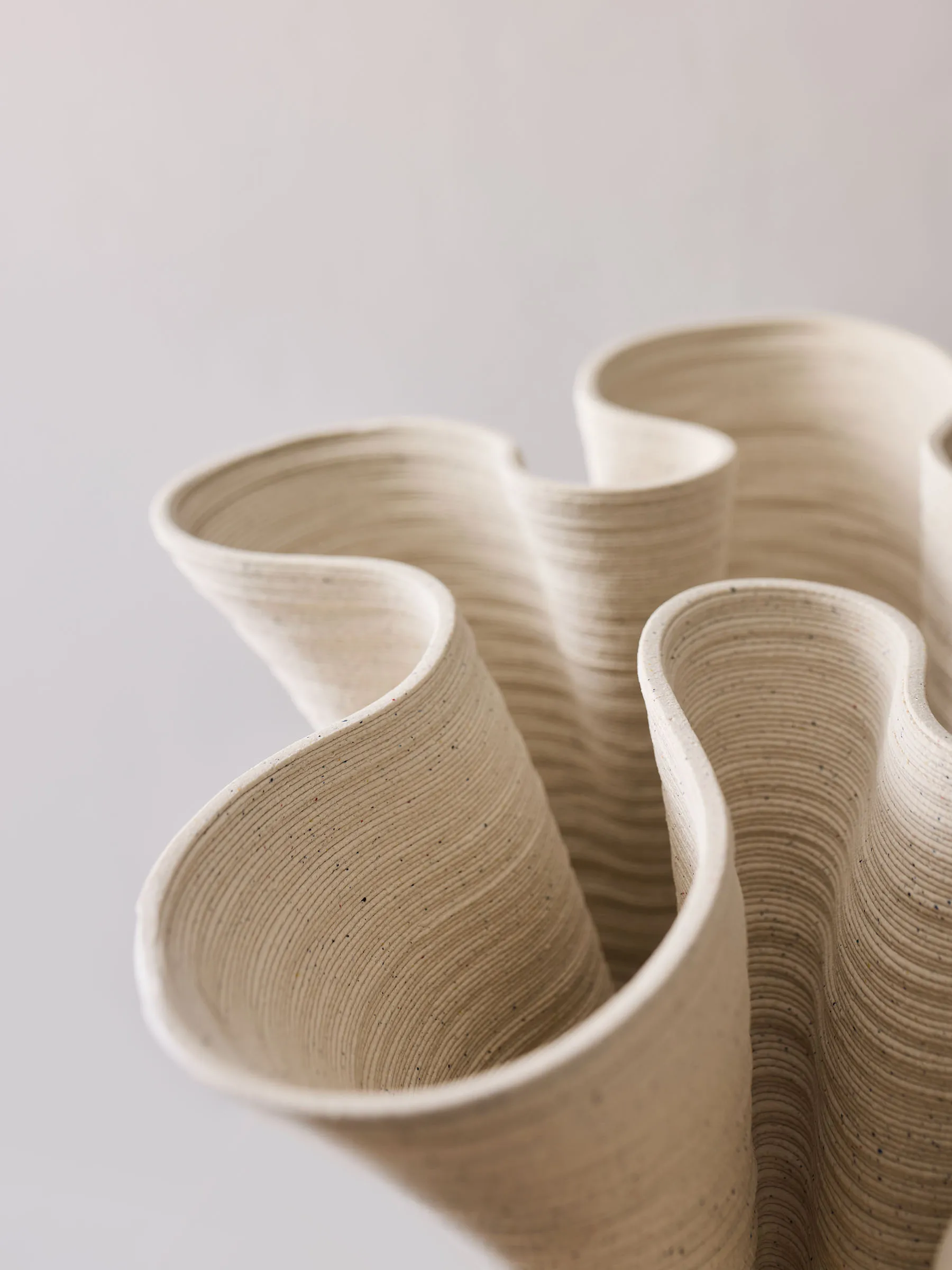 Vase Fiordo Small, Off-White Tell Me More