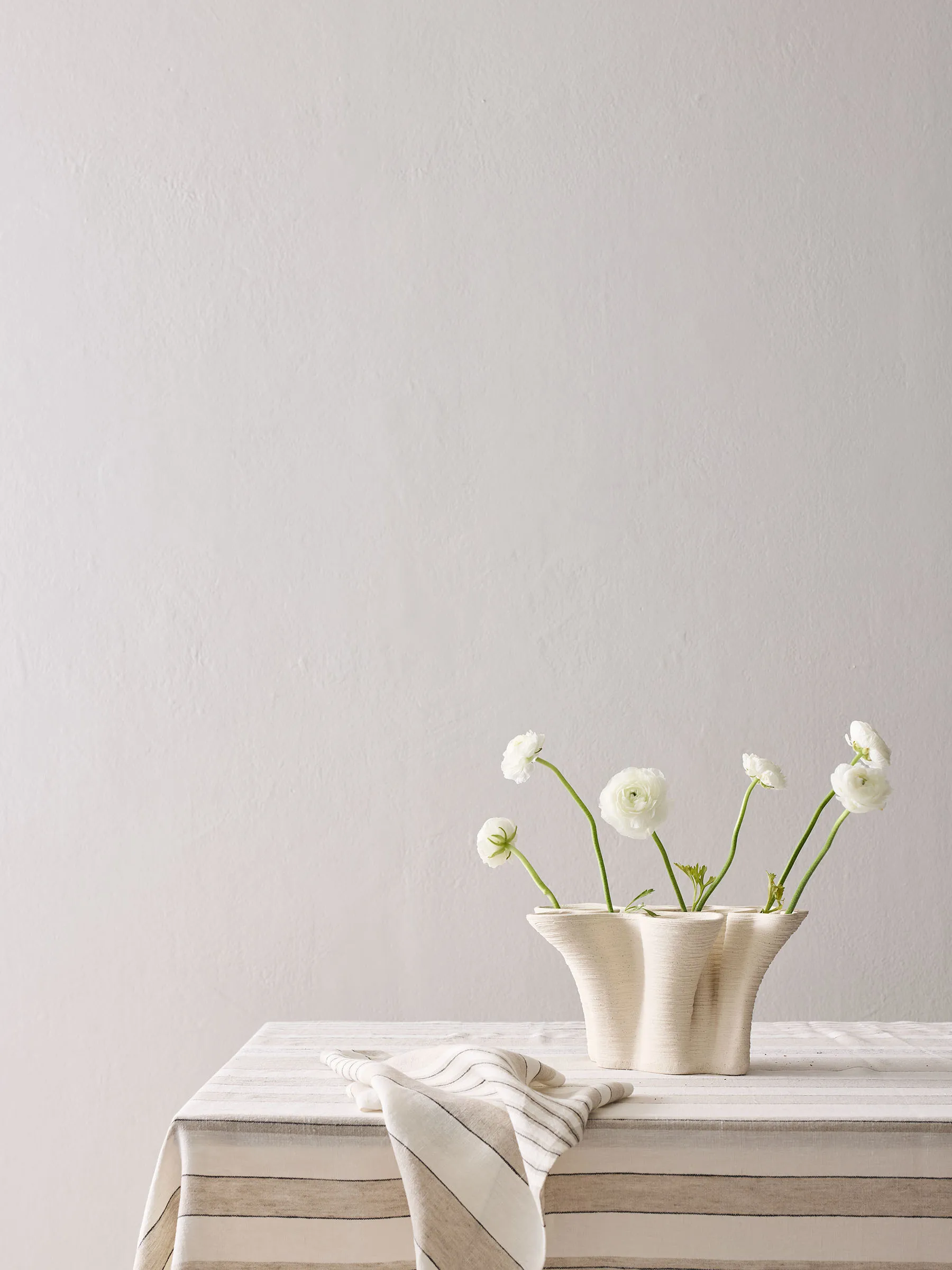 Vase Fiordo Small, Off-White Tell Me More