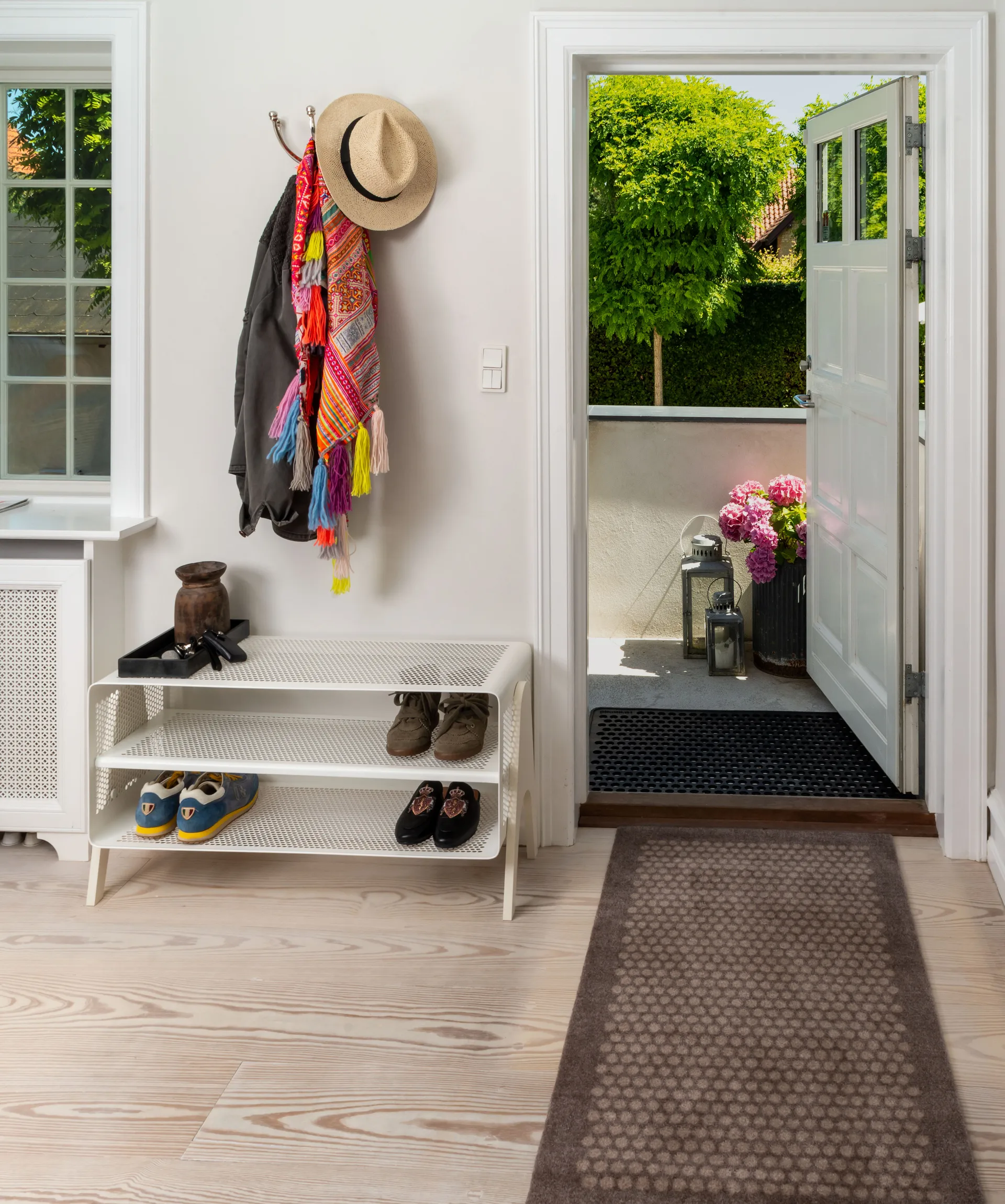 Étagère Tica large, Mat white tica copenhagen