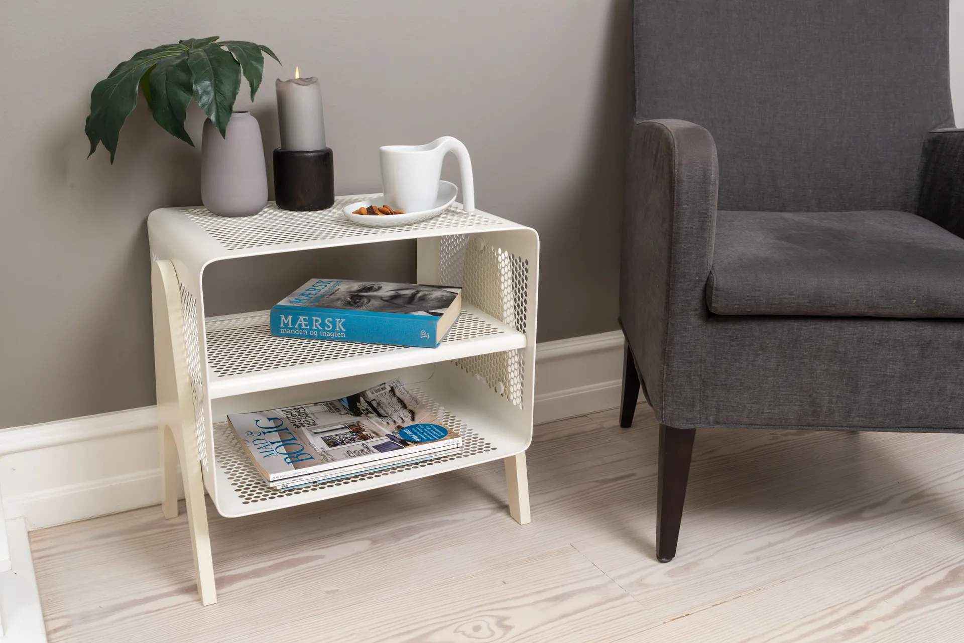 Étagère Tica small, Mat white tica copenhagen