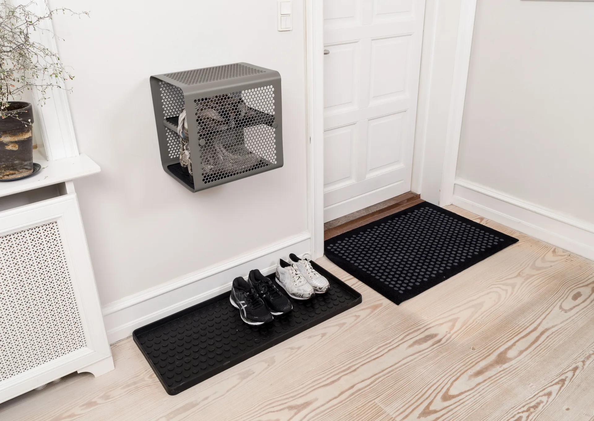 Plateau à chaussures Dot, Large, 38x88 cm tica copenhagen