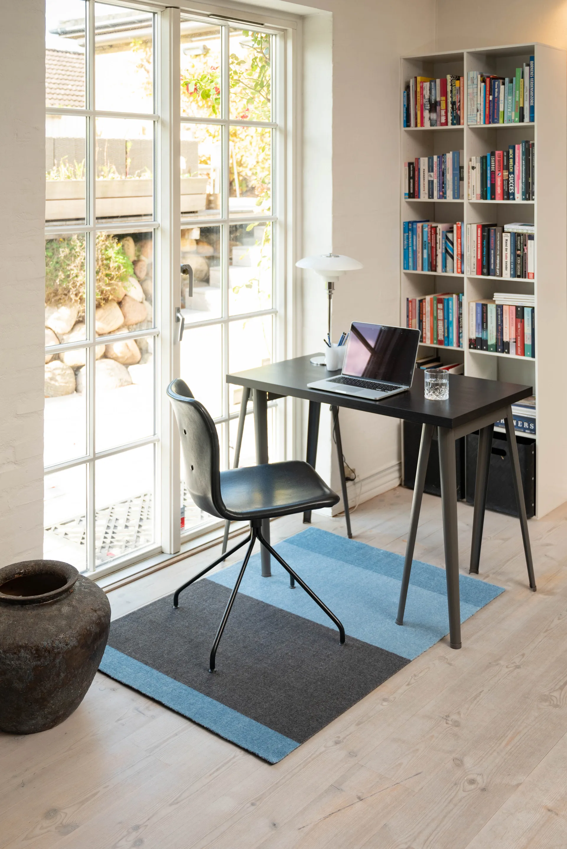 Stripes by tica tapis de couloir horizontal, Blue-steel grey, 90x130 cm tica copenhagen