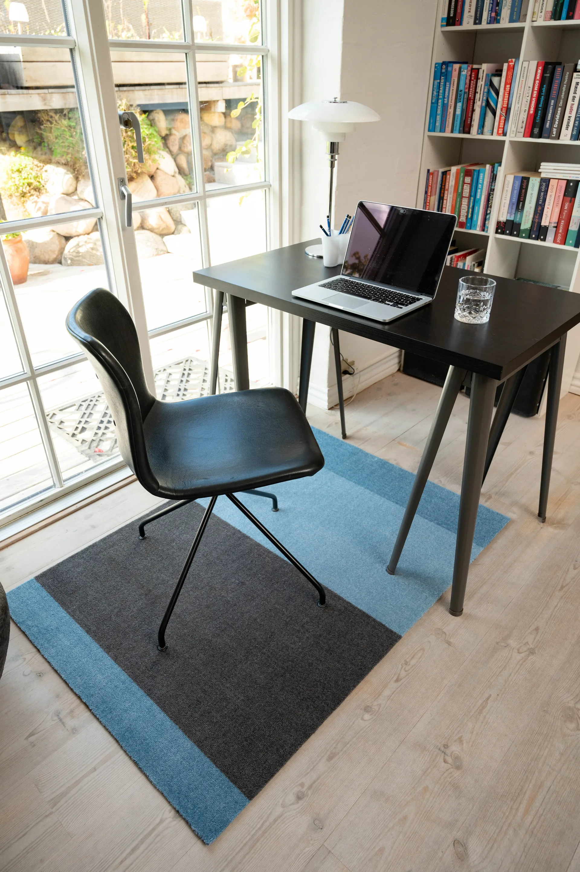 Stripes by tica tapis de couloir horizontal, Blue-steel grey, 90x130 cm tica copenhagen