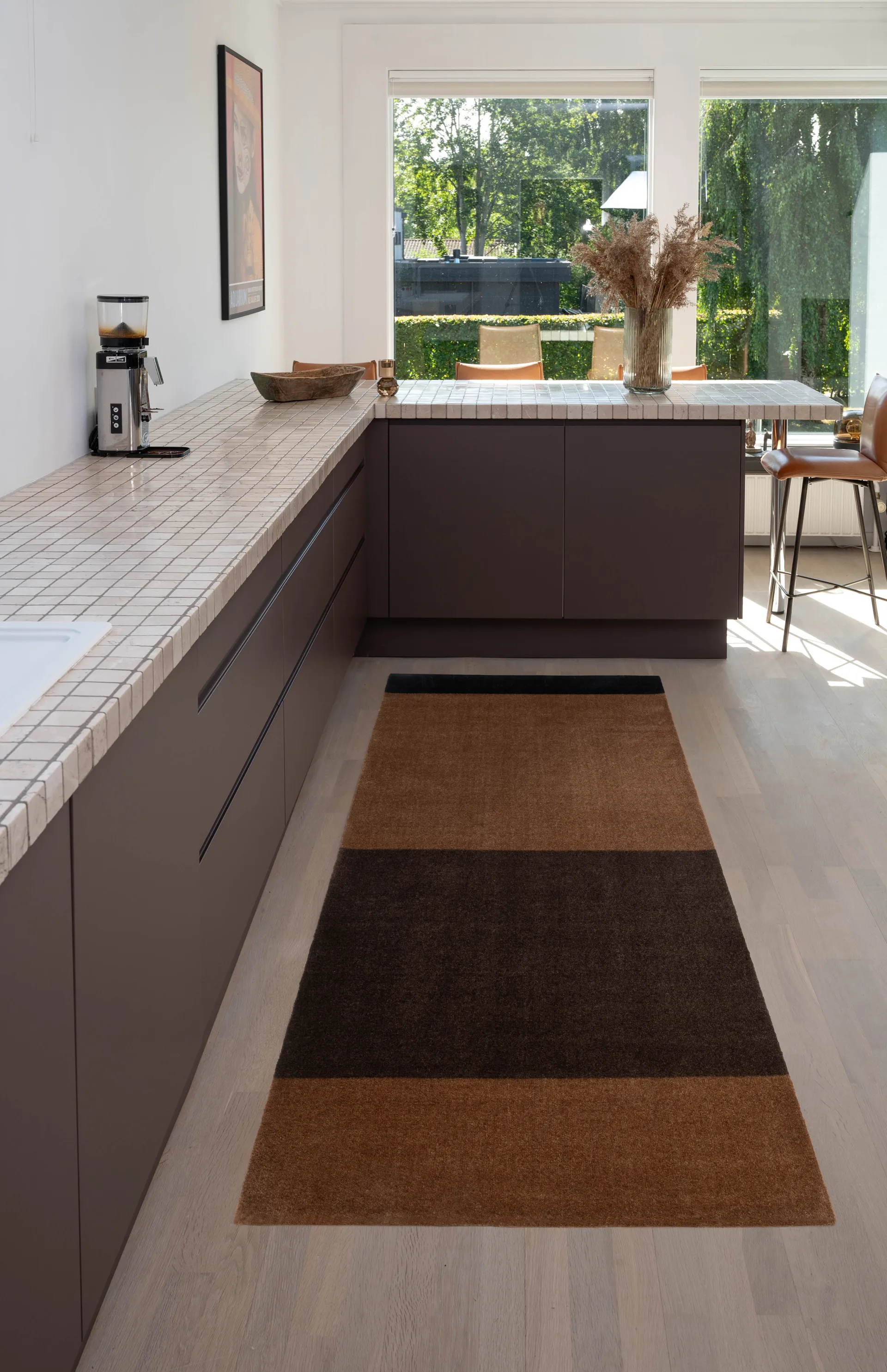 Stripes by tica tapis de couloir horizontal, Cognac-dark brown-black, 90x200 cm tica copenhagen