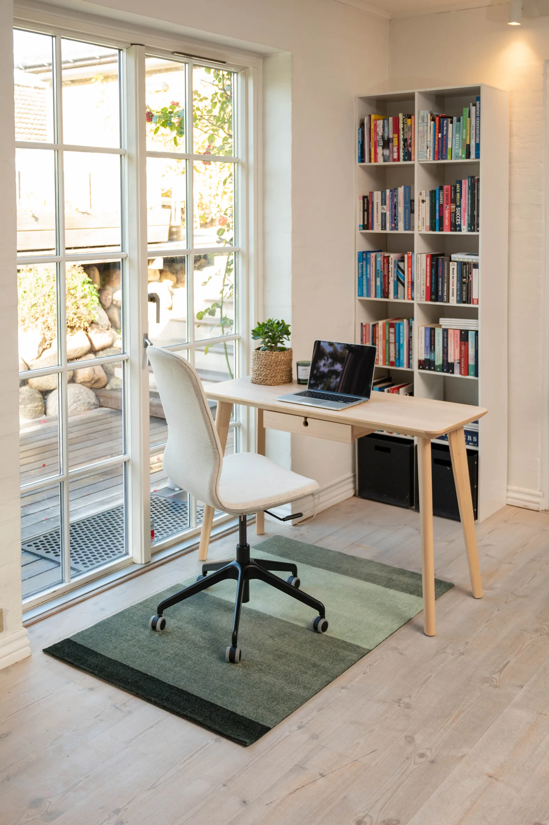 Stripes by tica tapis de couloir horizontal, Green, 90x130 cm tica copenhagen