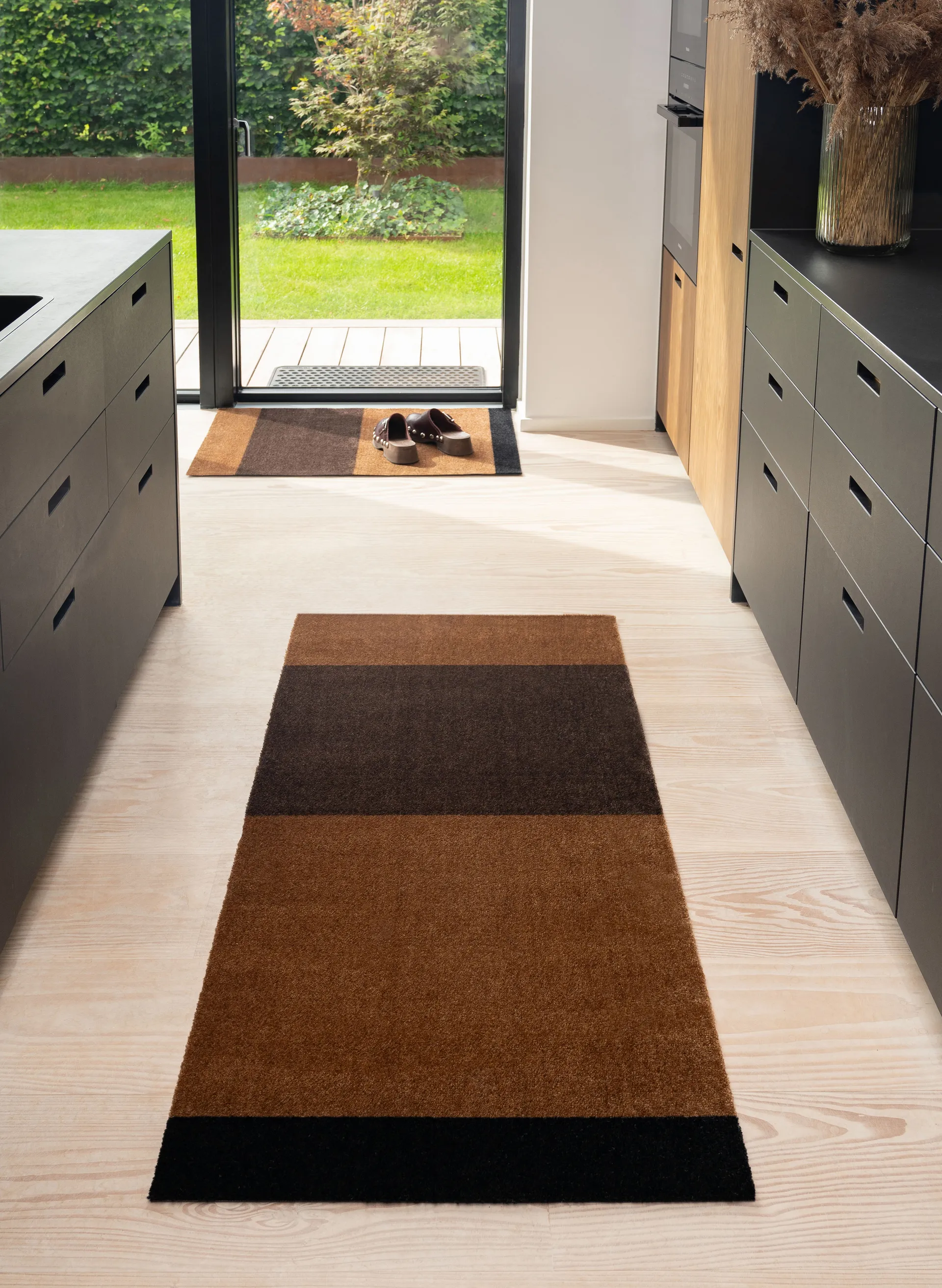 Stripes paillasson horizontal, Cognac-dark brown-black, 60x90 cm tica copenhagen