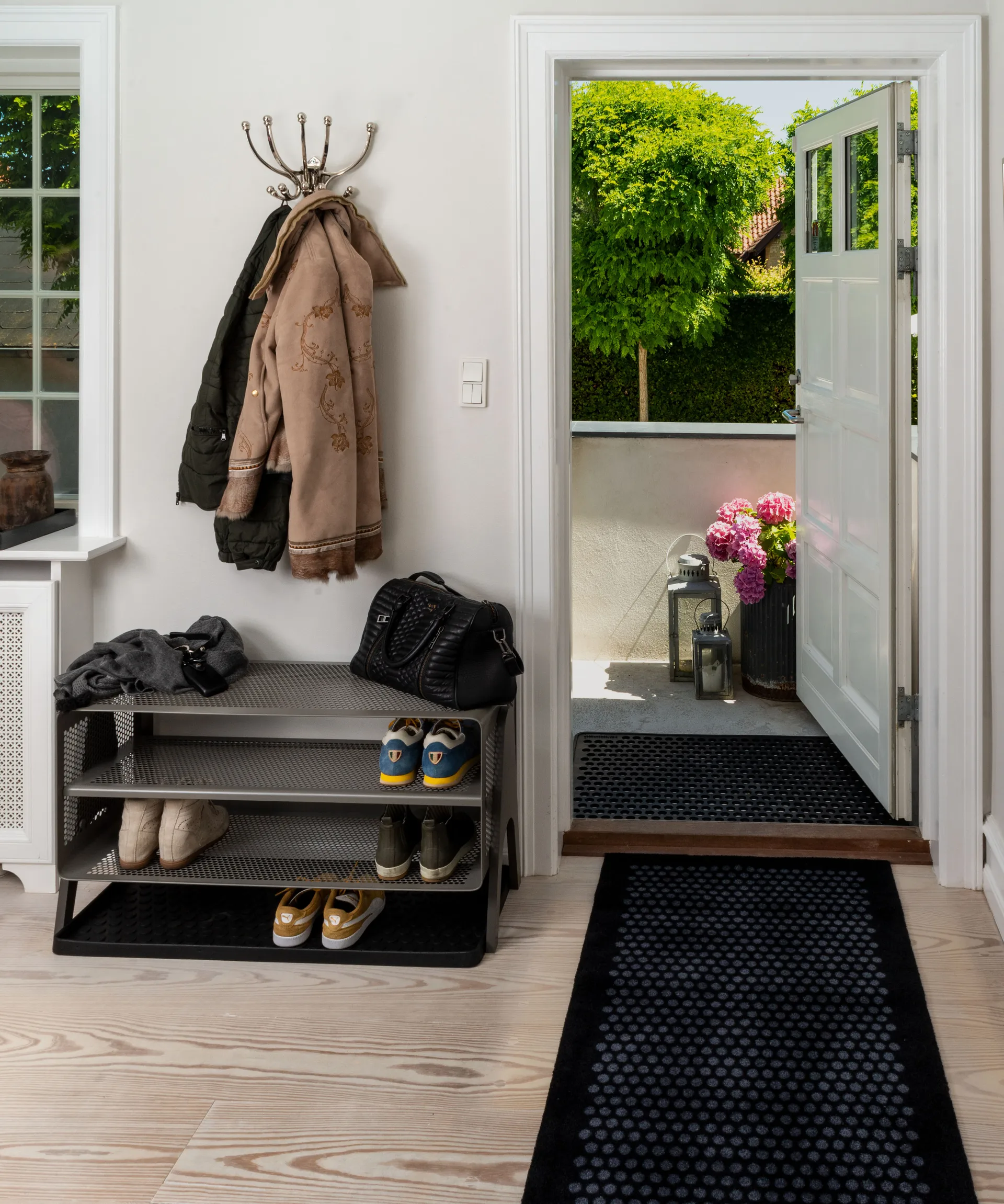 Tapis de couloir Dots, Black, 67x120 cm tica copenhagen