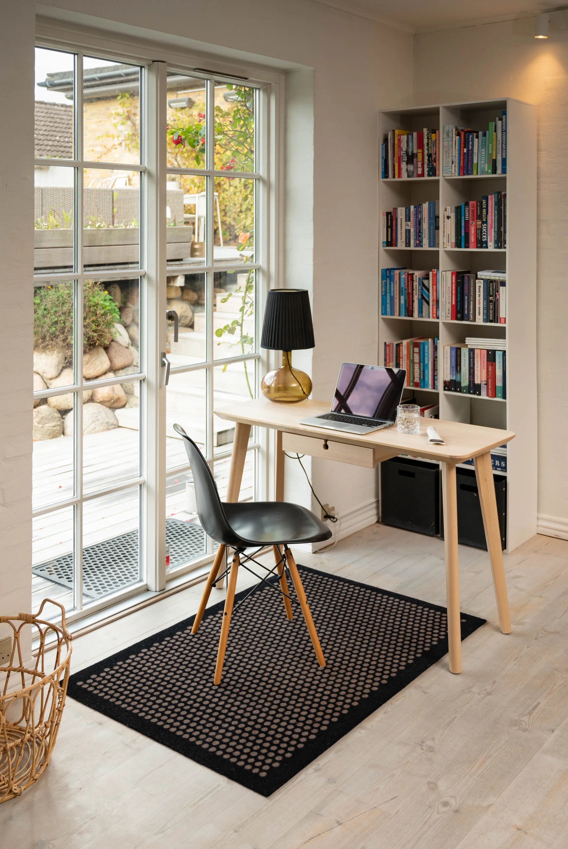 Tapis de couloir Dots, Black-sand, 90x130 cm tica copenhagen