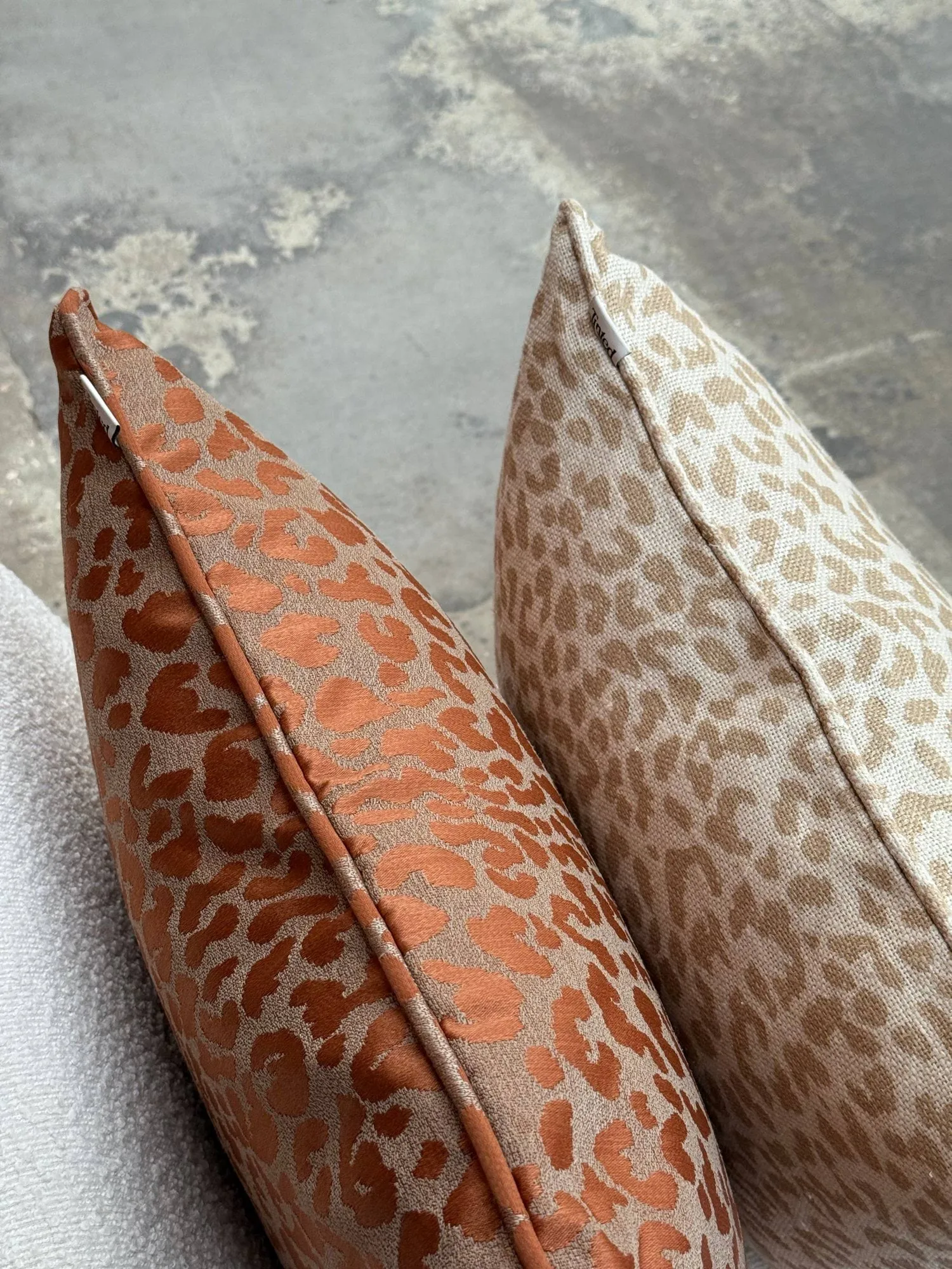 Coussin décoratif Norell, Leopard beige-off white, 50x50 cm Tinted