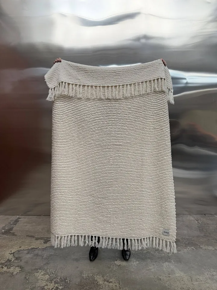 Plaid bouclé Janzen - Solid off white-natural, 130x170 cm - Tinted