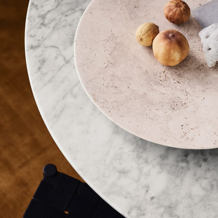Assiette Travertine SC55, Ø50 cm &Tradition
