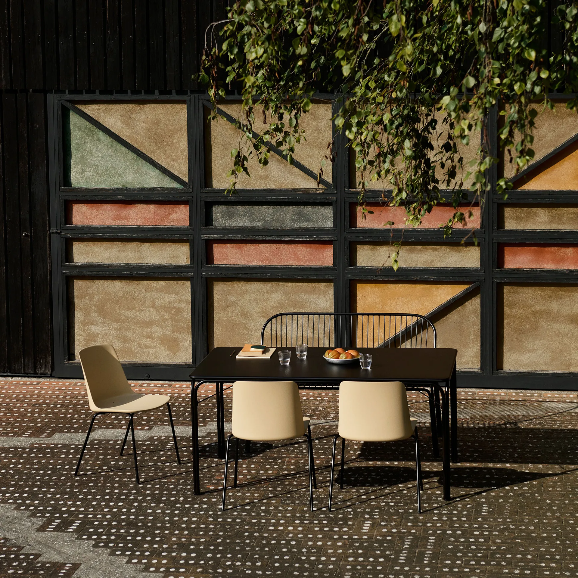 Banc Thorvald SC111, Warm black, 129 cm &Tradition