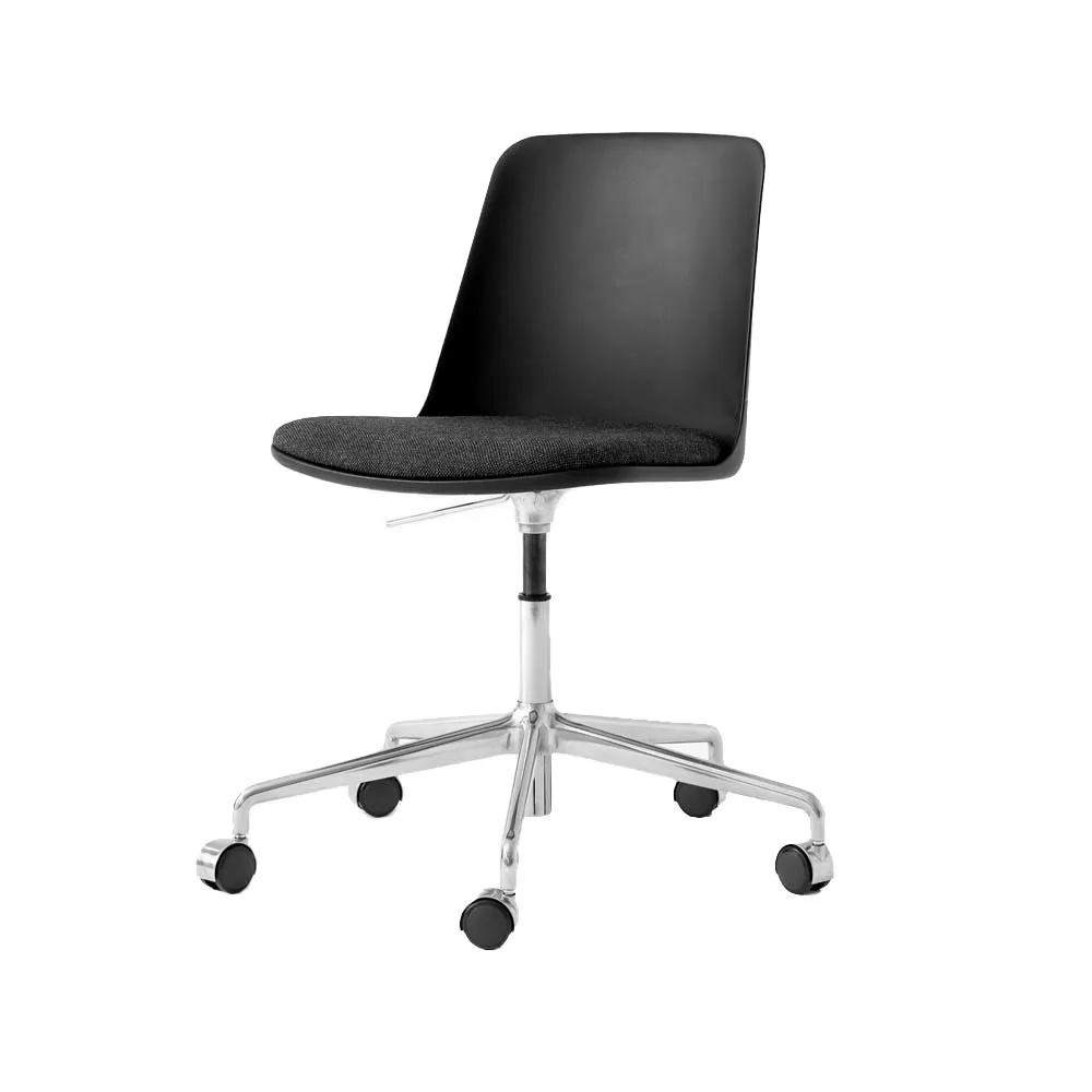 Chaise de bureau Rely HW29, tissu re-wool 198 black, coque noire, structure aluminium &Tradition