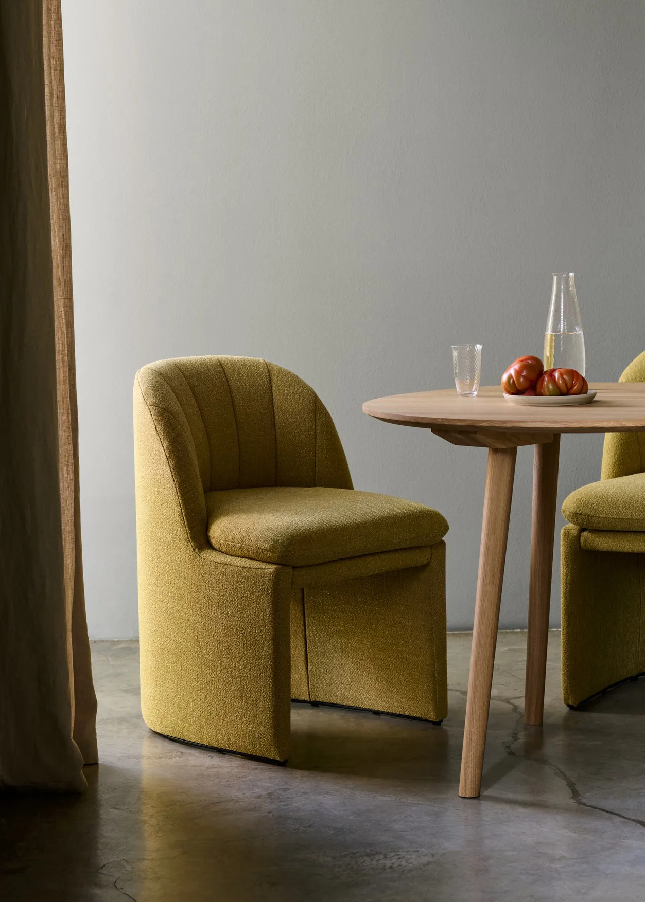 Chaise Loafer Side Chair SC106, Ecriture 0470 &Tradition