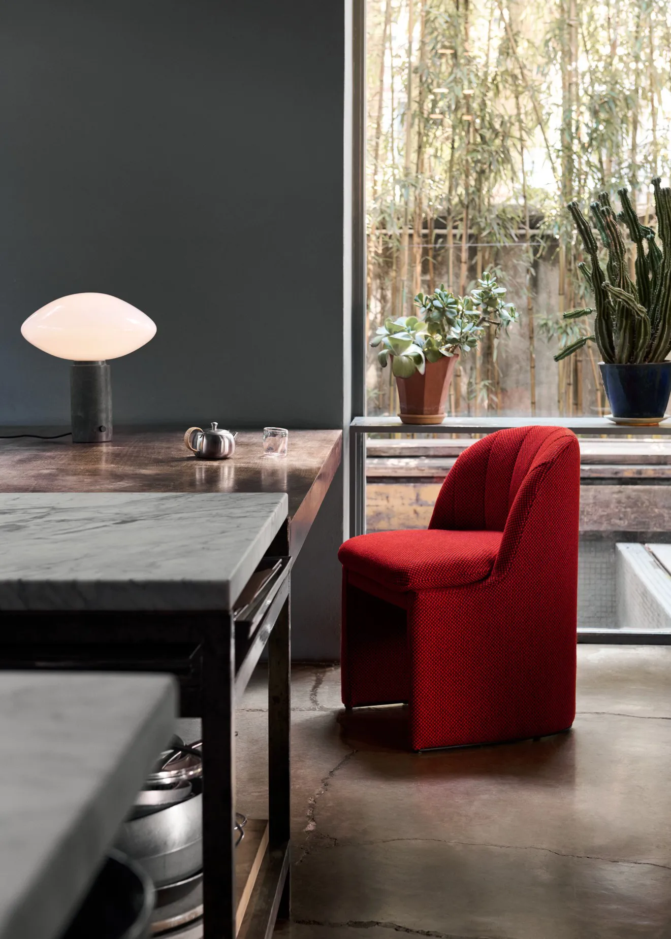 Chaise Loafer Side Chair SC106, Sisu 0655 &Tradition