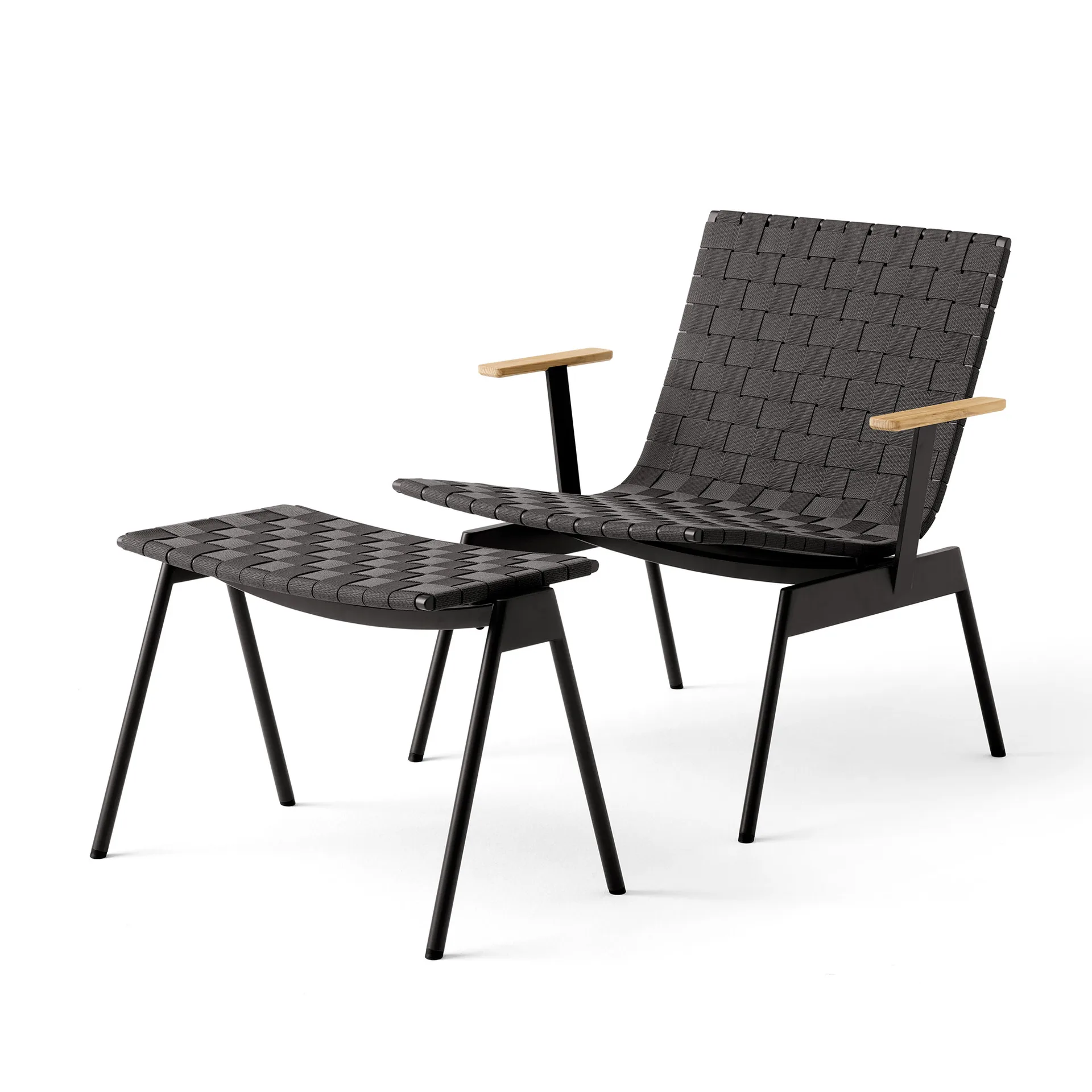 Chaise longue Ville Outdoor AV45 avec accoudoirs, Warm black &Tradition