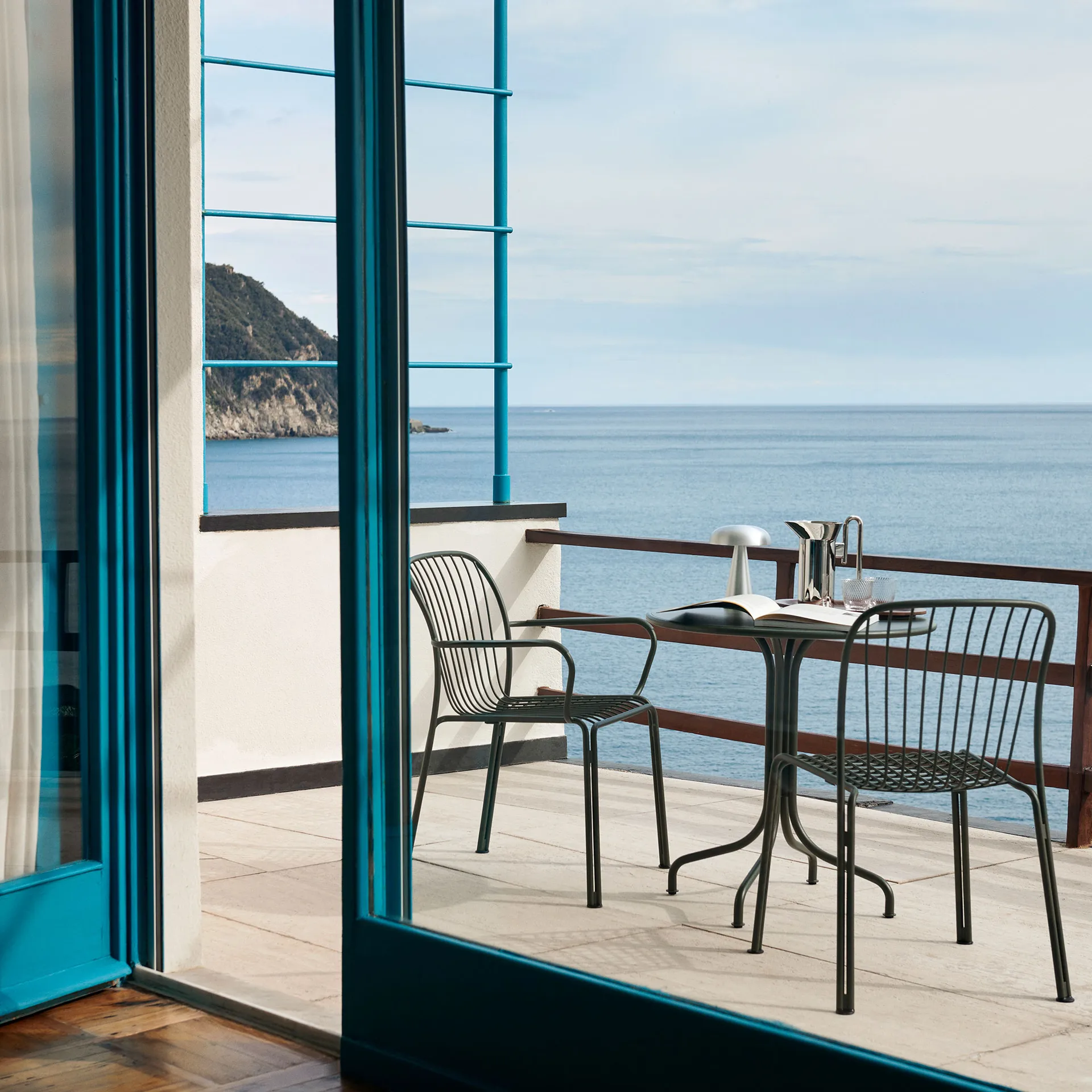 Chaise Thorvald SC94, Bronze green &Tradition